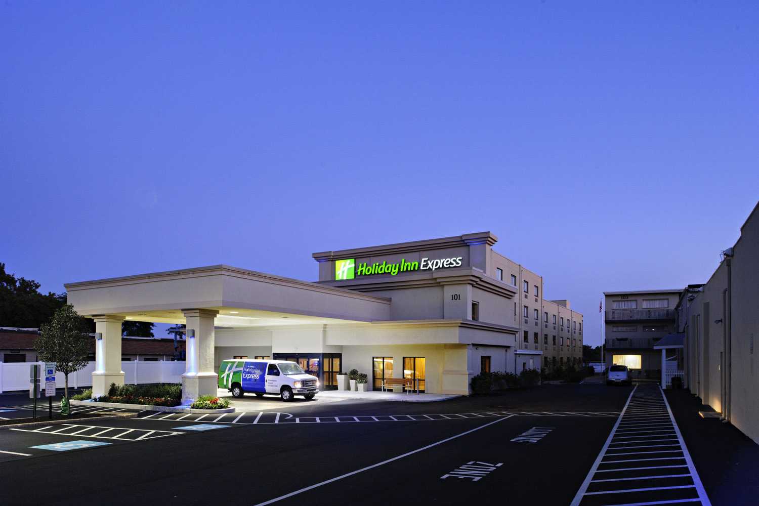 Gift card for Holiday Inn Express Philadelphia Airport by Ihg Gift card for Holiday Inn Express Philadelphia Airport by Ihg