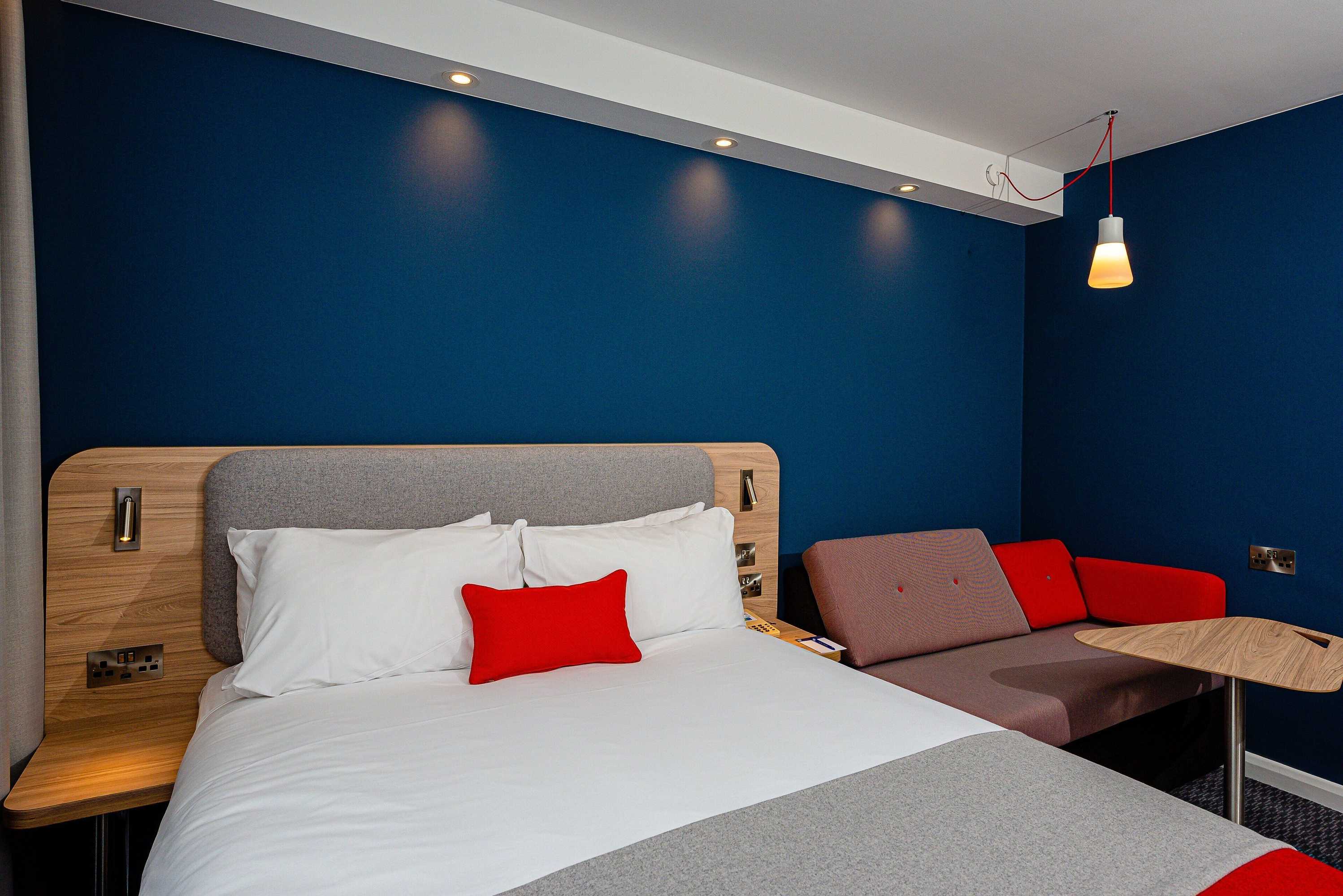 Gift card for Holiday Inn Express Canterbury by Ihg Gift card for Holiday Inn Express Canterbury by Ihg