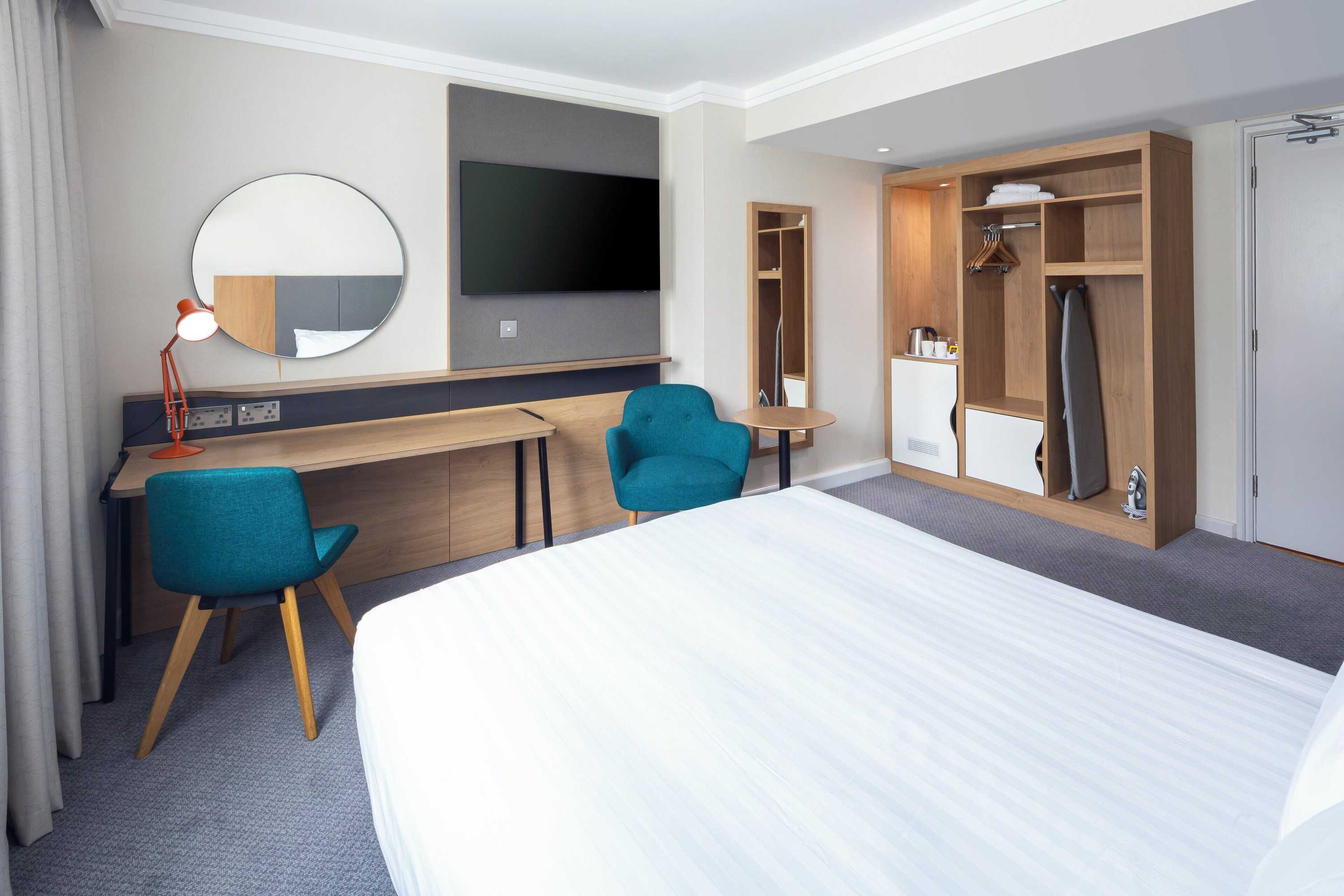 Gift card for Holiday Inn High Wycombe M40, Jct. 4 by Ihg Gift card for Holiday Inn High Wycombe M40, Jct. 4 by Ihg