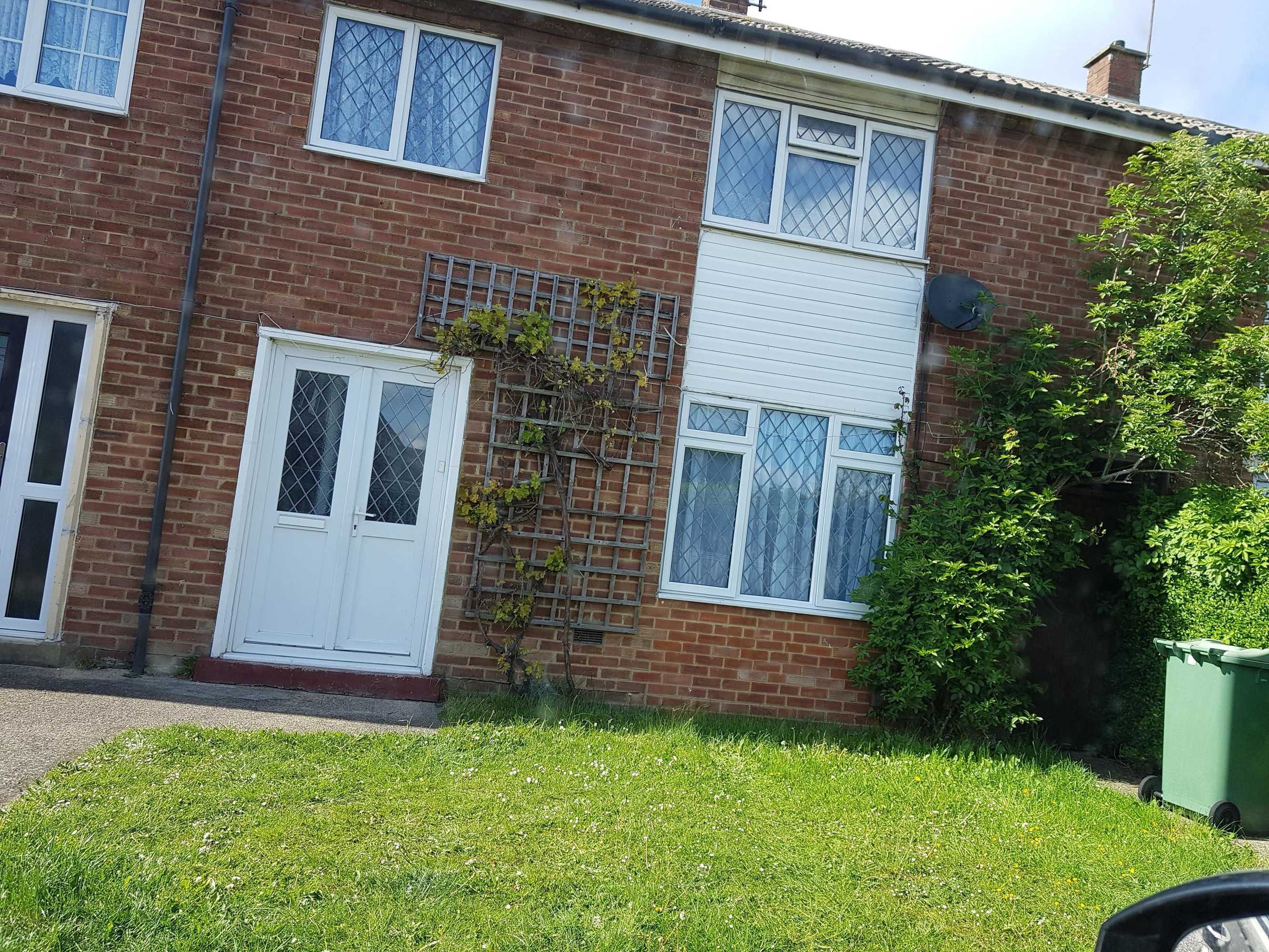 Gift card for Eddiwick House - Huku Kwetu Dunstable -Spacious 4 Bedroom House Gift card for Eddiwick House - Huku Kwetu Dunstable -Spacious 4 Bedroom House