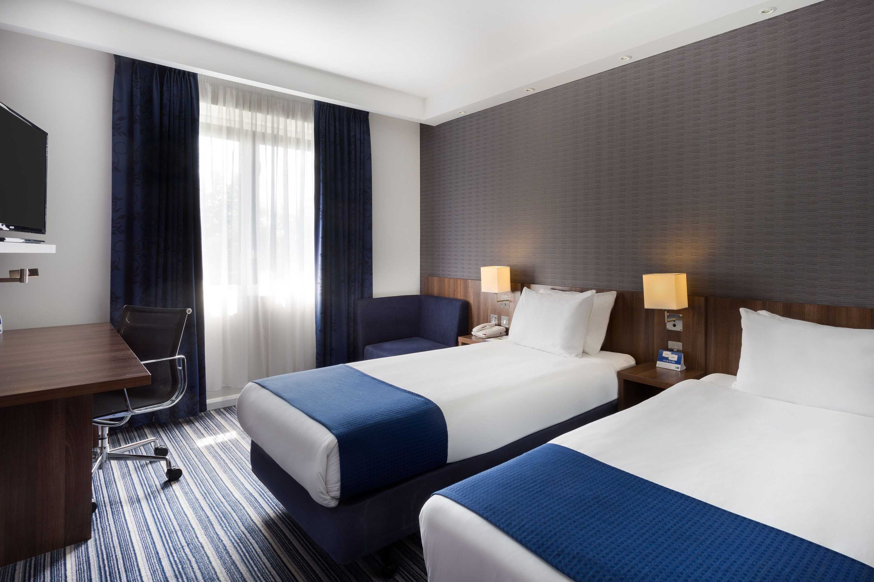 Gift card for Holiday Inn Express Colchester by Ihg Gift card for Holiday Inn Express Colchester by Ihg