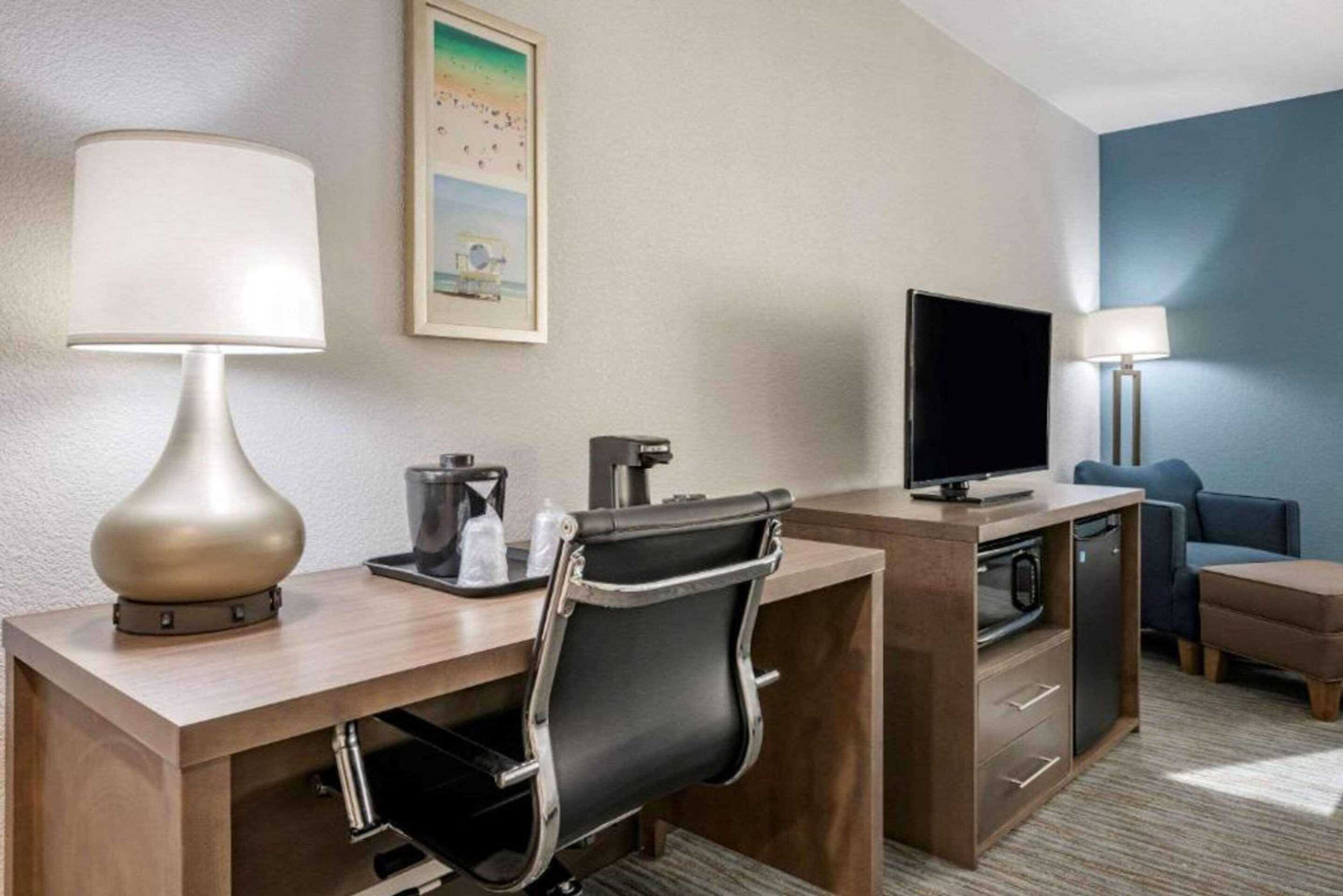 Gift card for Comfort Inn & Suites Downtown Brickell - Port of Miami Gift card for Comfort Inn & Suites Downtown Brickell - Port of Miami