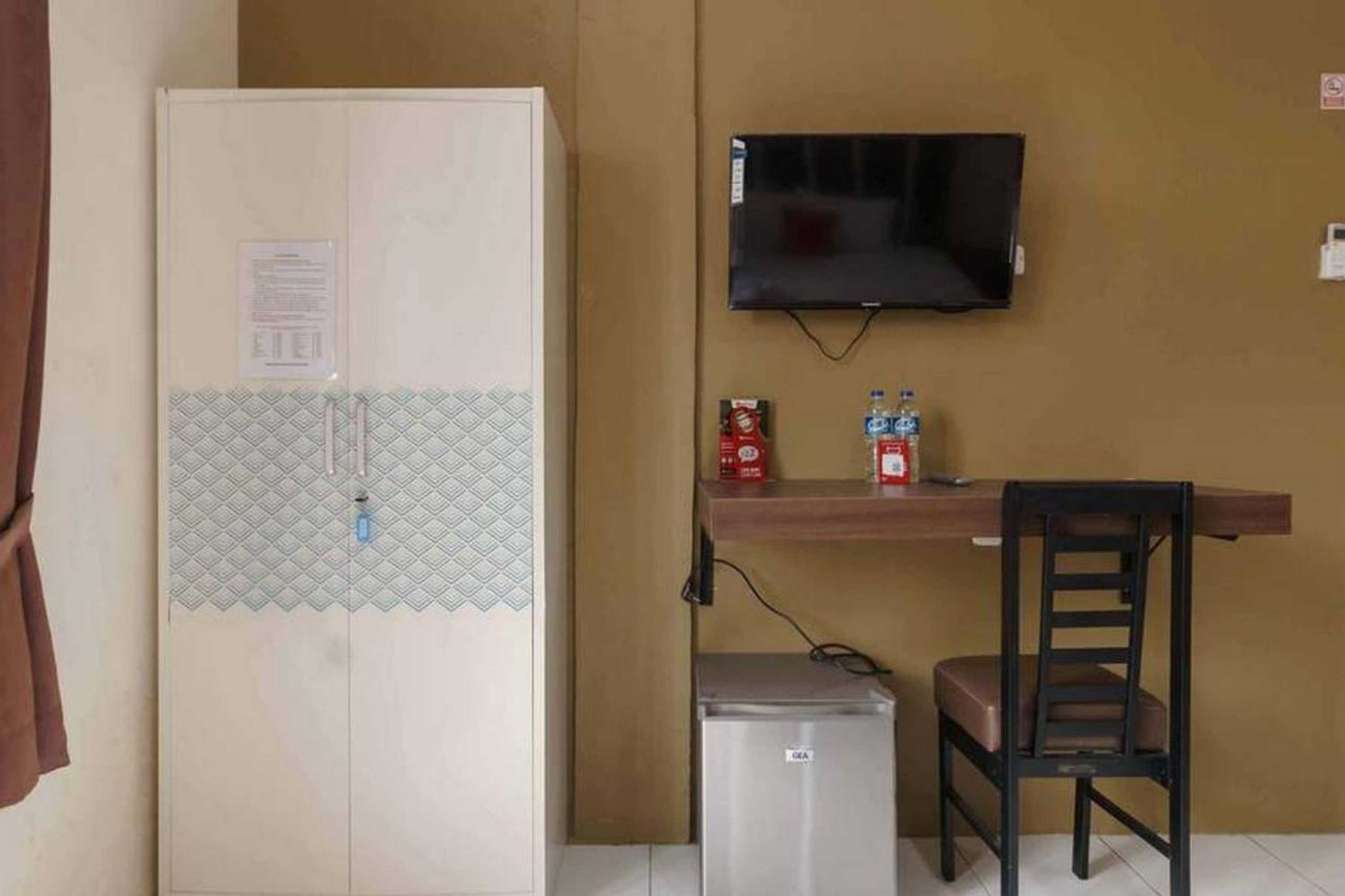 Gift card for Reddoorz Near RS Adam Malik Medan 2 Gift card for Reddoorz Near RS Adam Malik Medan 2