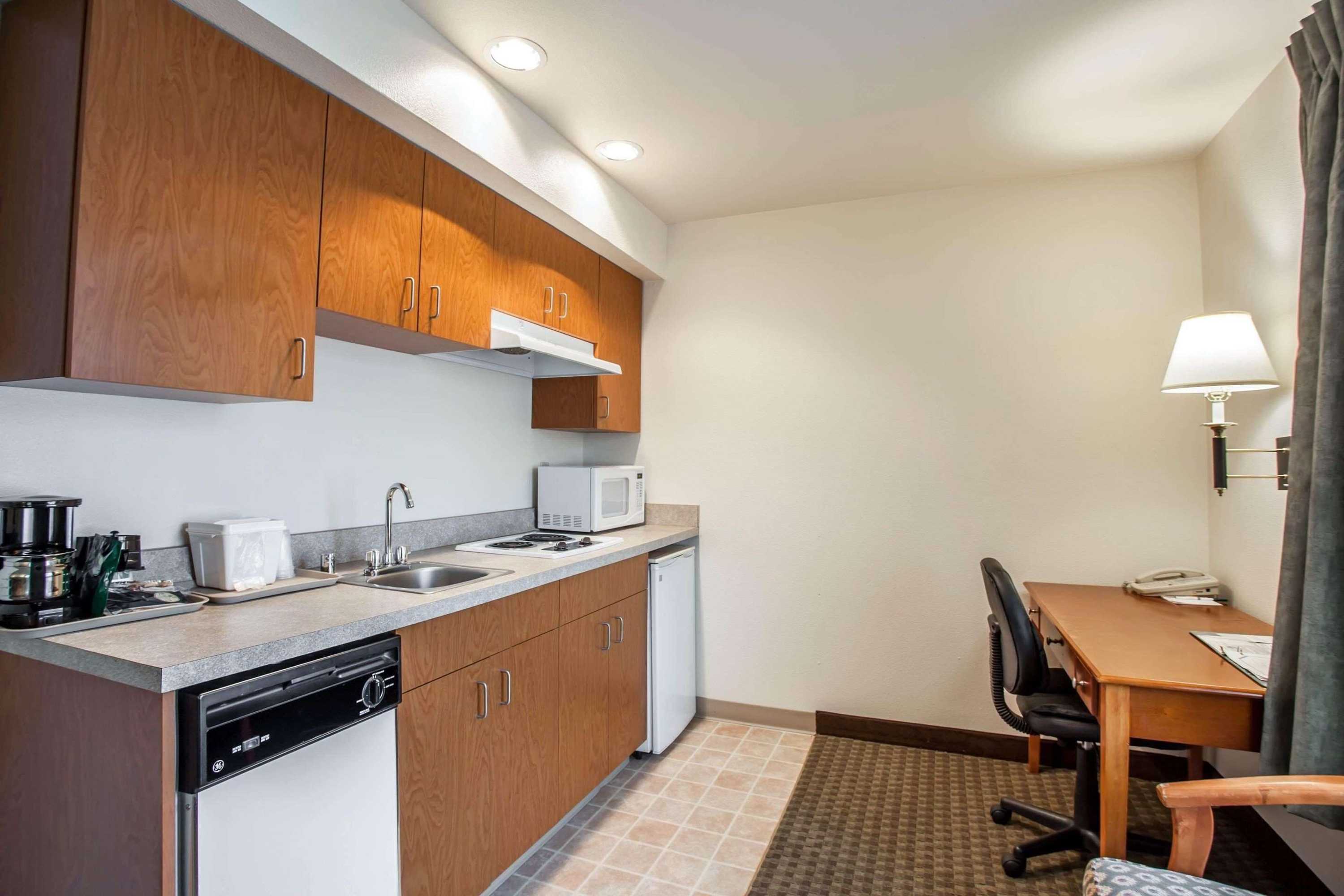 Gift card for Quality Inn & Suites Federal Way - Seattle Gift card for Quality Inn & Suites Federal Way - Seattle