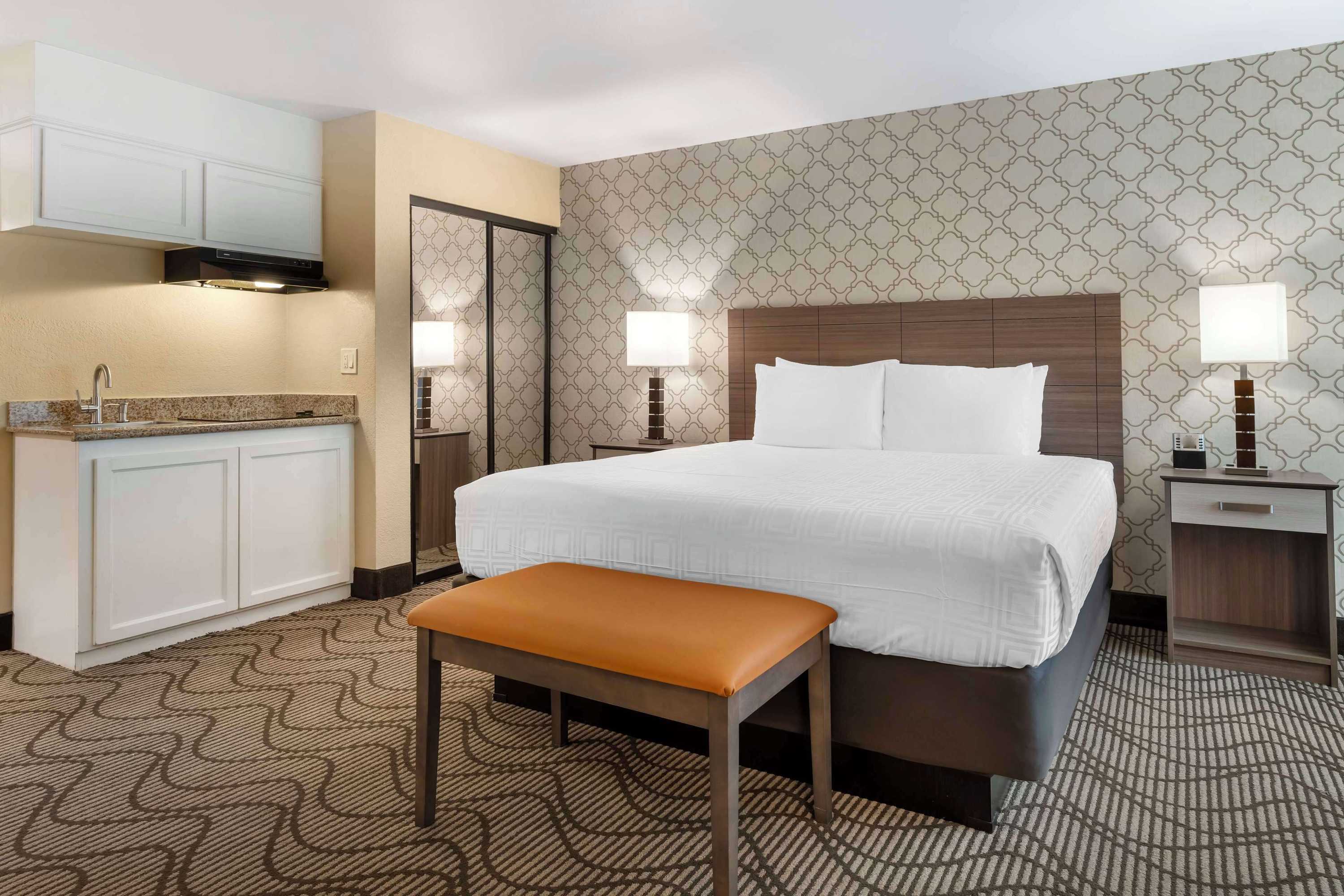 Gift card for Best Western Plus Heritage Inn Gift card for Best Western Plus Heritage Inn