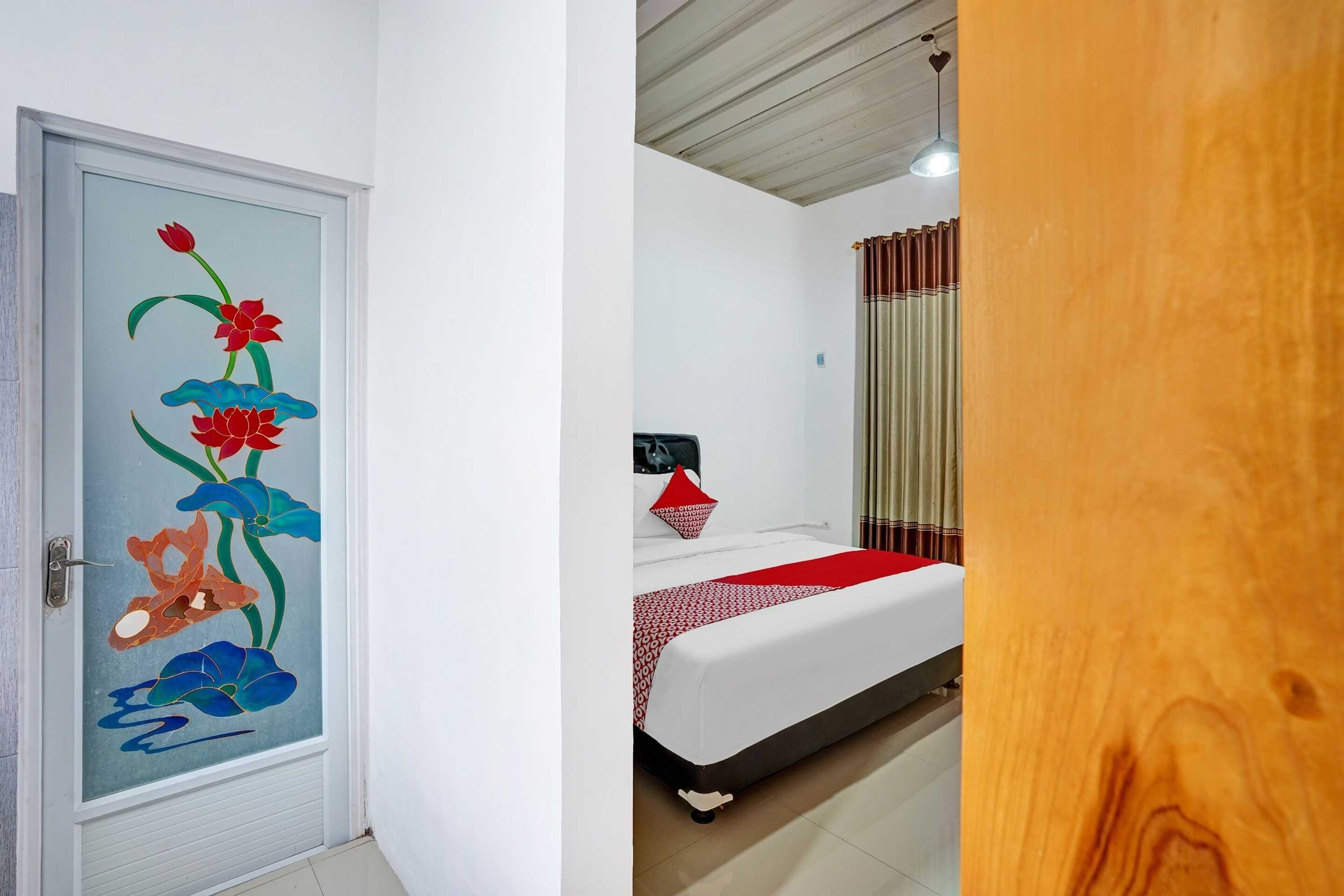 Gift card for Oyo Life 90678 Omah Kulo Guest House Gift card for Oyo Life 90678 Omah Kulo Guest House