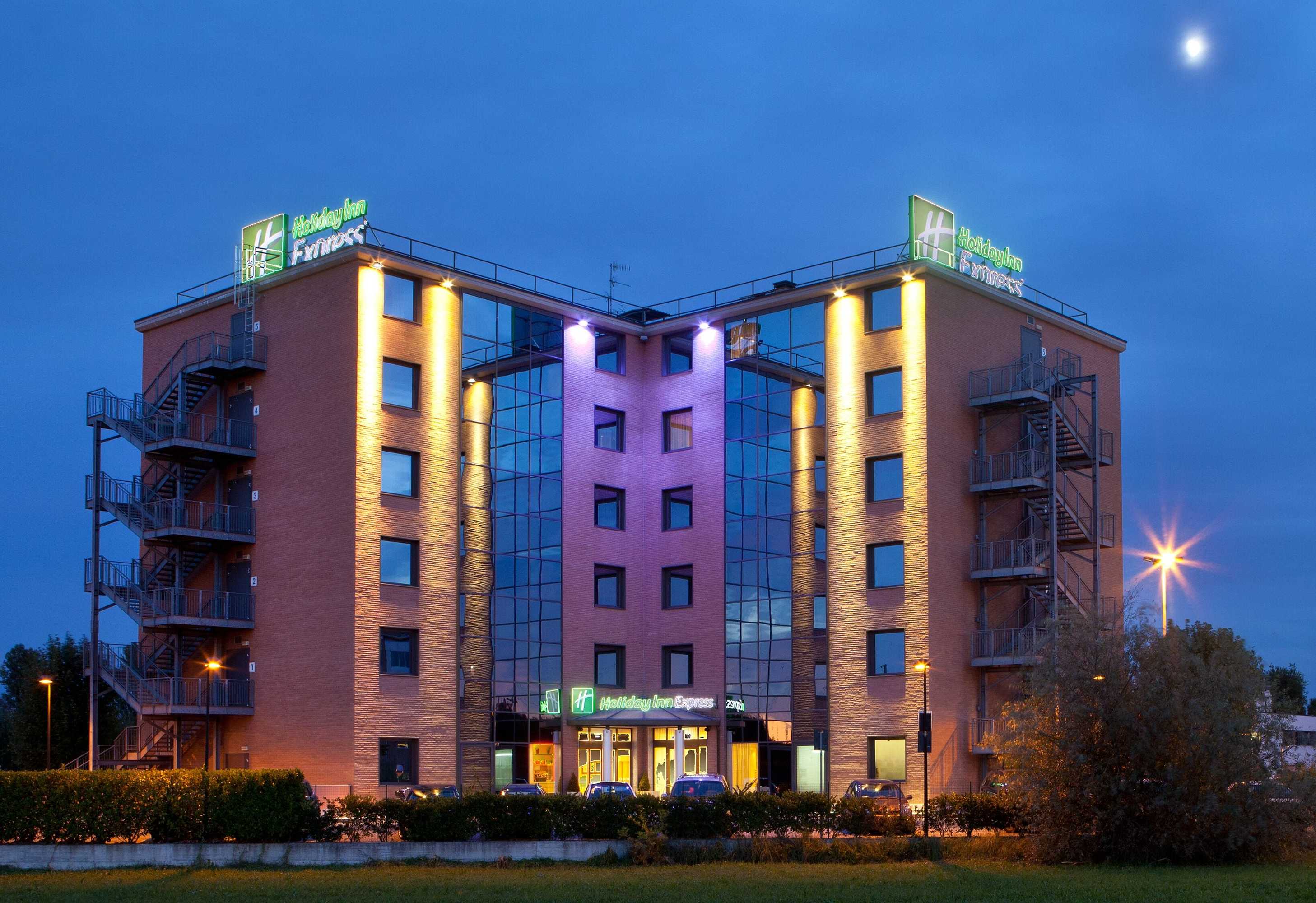 Gift card for Holiday Inn Express Reggio Emilia by Ihg Gift card for Holiday Inn Express Reggio Emilia by Ihg