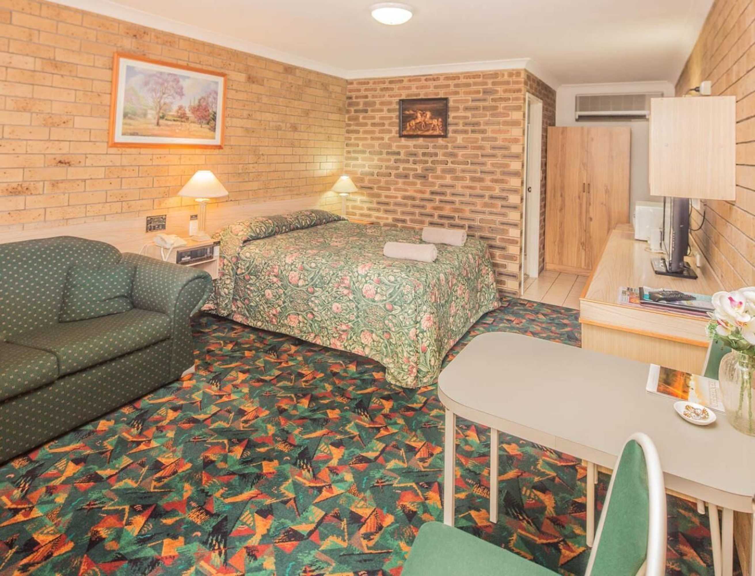 Gift card for Settlers Motor Inn Gift card for Settlers Motor Inn