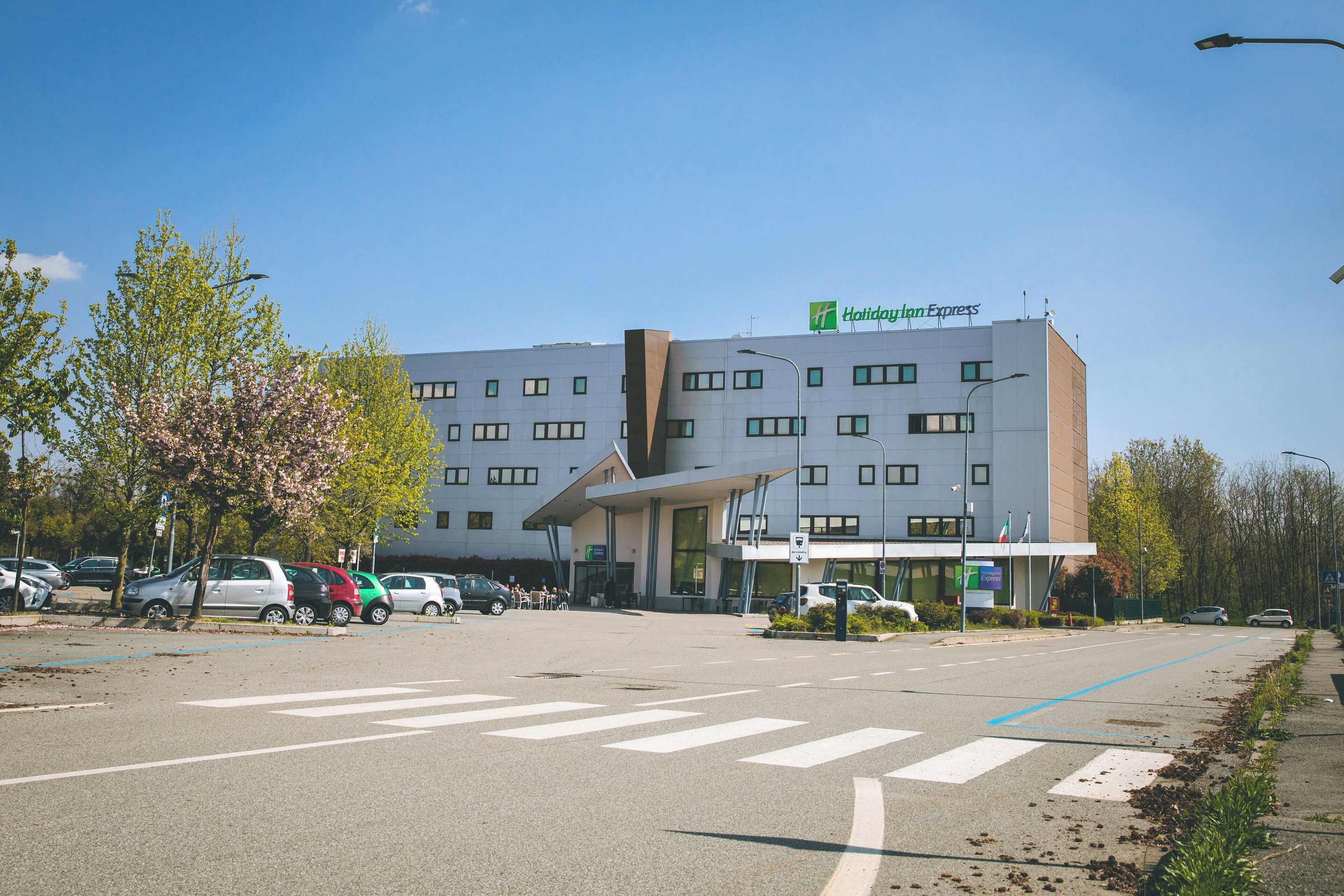 Gift card for Holiday Inn Express Milan - Malpensa Airport by Ihg Gift card for Holiday Inn Express Milan - Malpensa Airport by Ihg