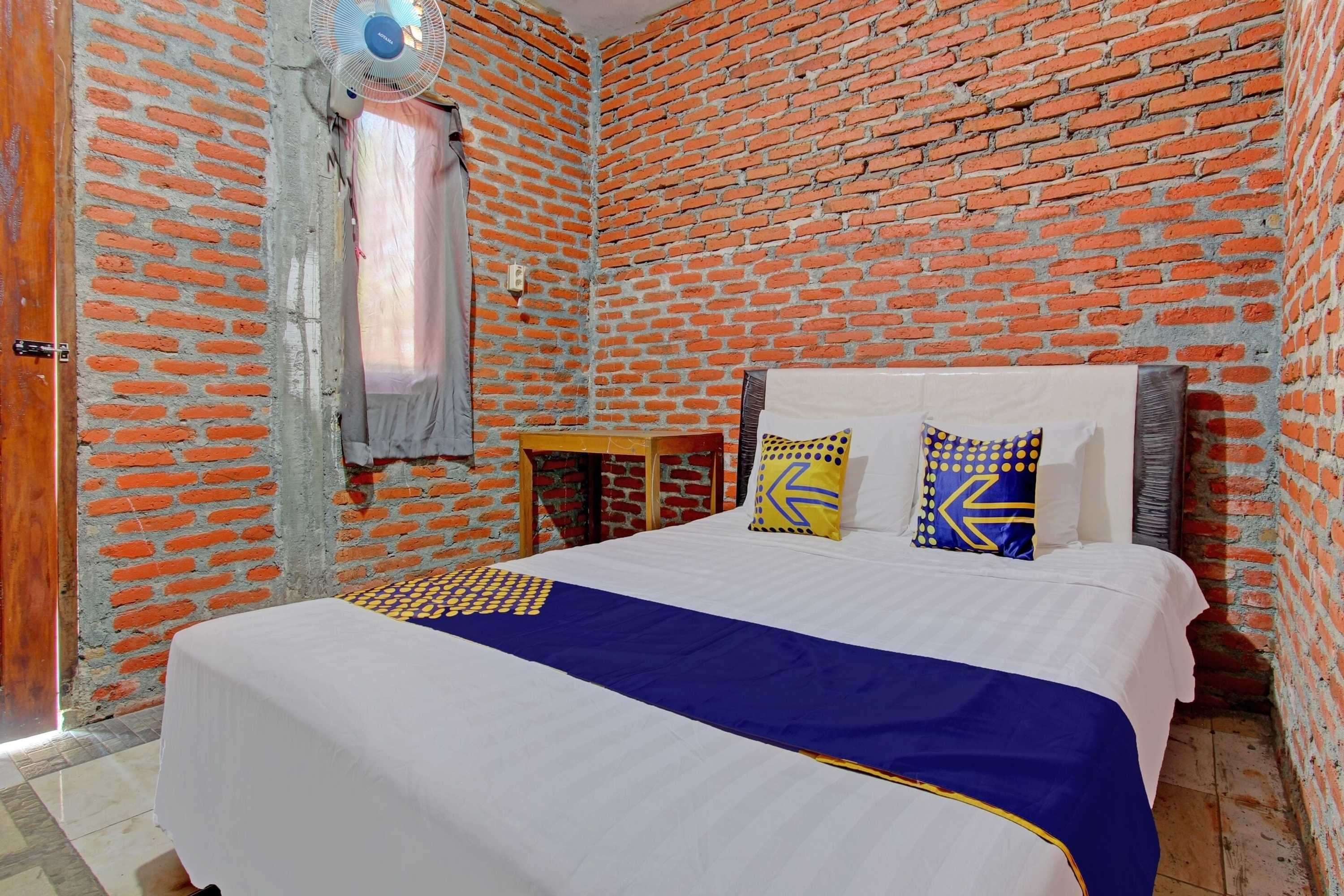 Gift card for Oyo Life 93010 Omah Bareng Syariah Sambisari