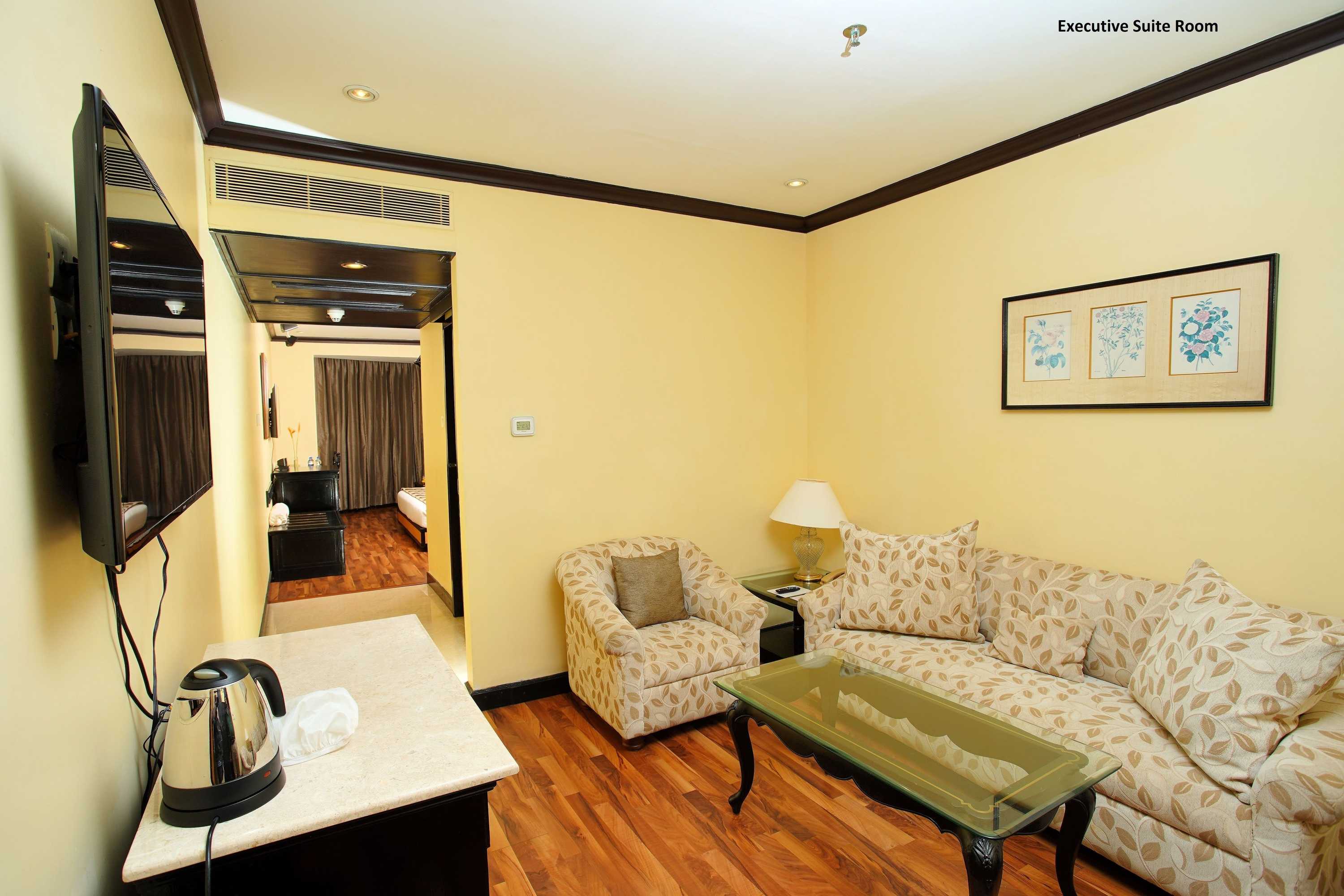 Gift card for Vivanta Ernakulam, Marine Drive Gift card for Vivanta Ernakulam, Marine Drive
