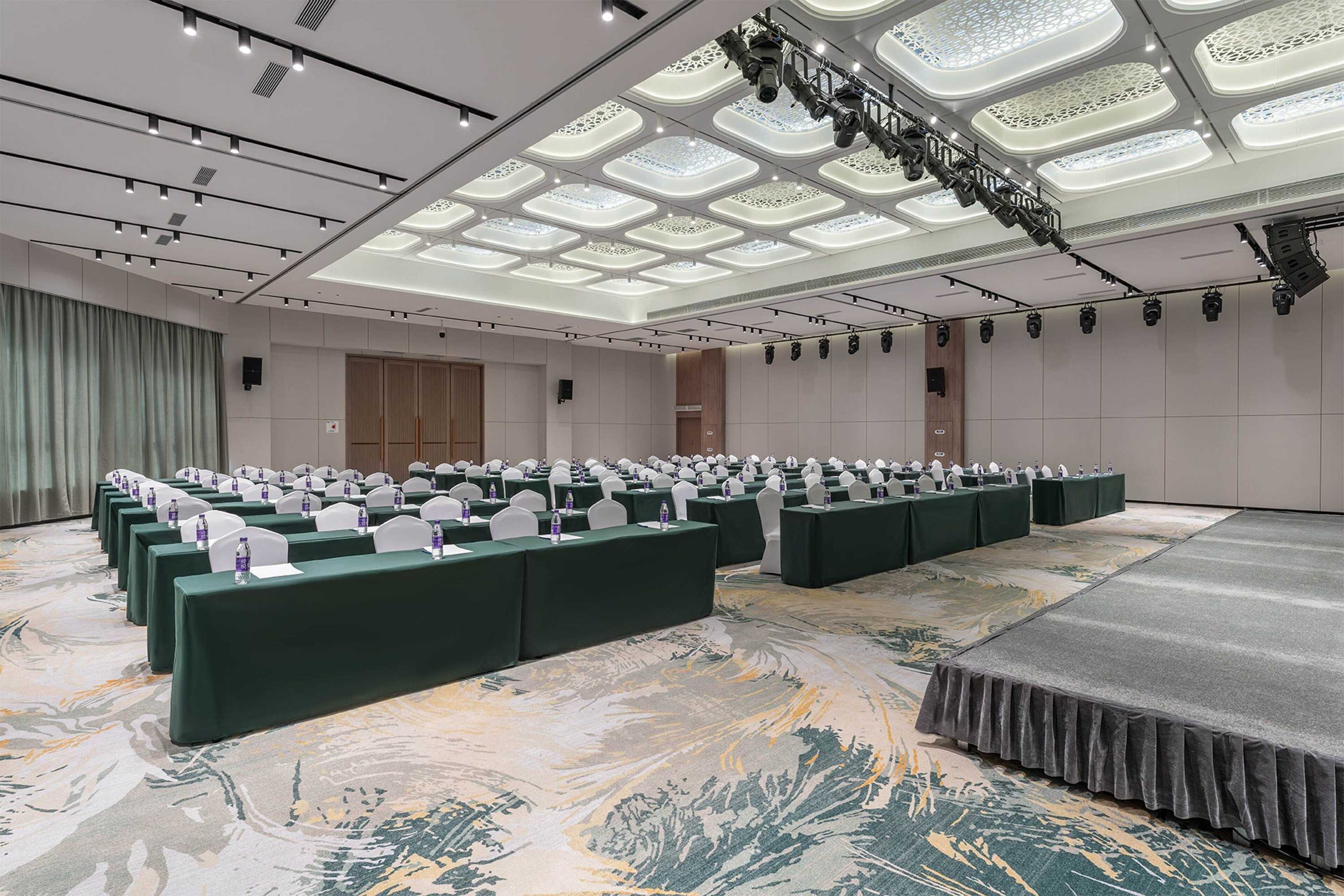 Gift card for Holiday Inn Express Yinchuan Yuehai