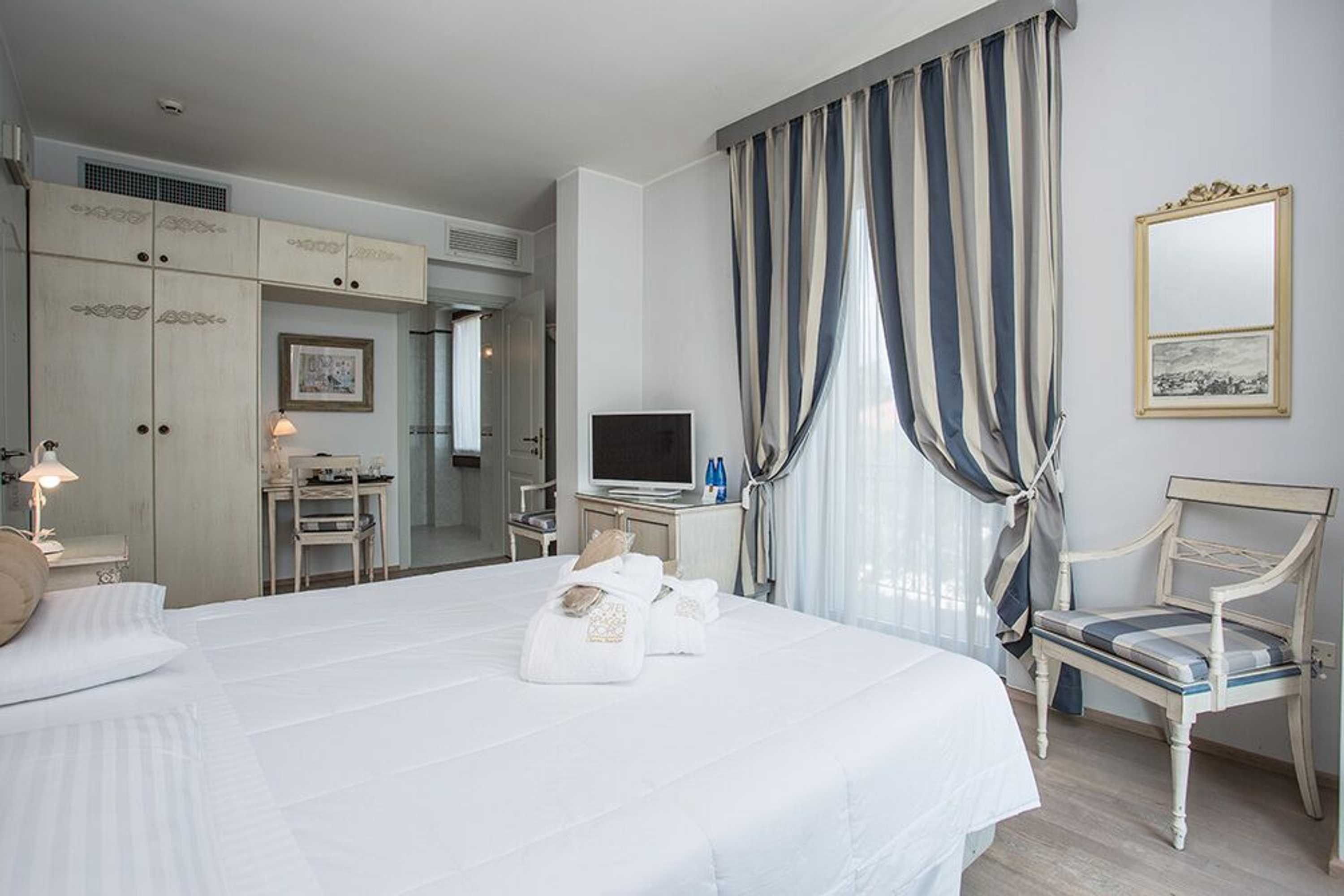 Gift card for Hotel Spiaggia D'oro - Charme & Boutique - Garda Lake Collection Gift card for Hotel Spiaggia D'oro - Charme & Boutique - Garda Lake Collection