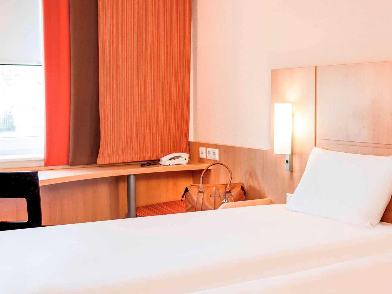 Gift card for Ibis London Elstree Borehamwood Gift card for Ibis London Elstree Borehamwood