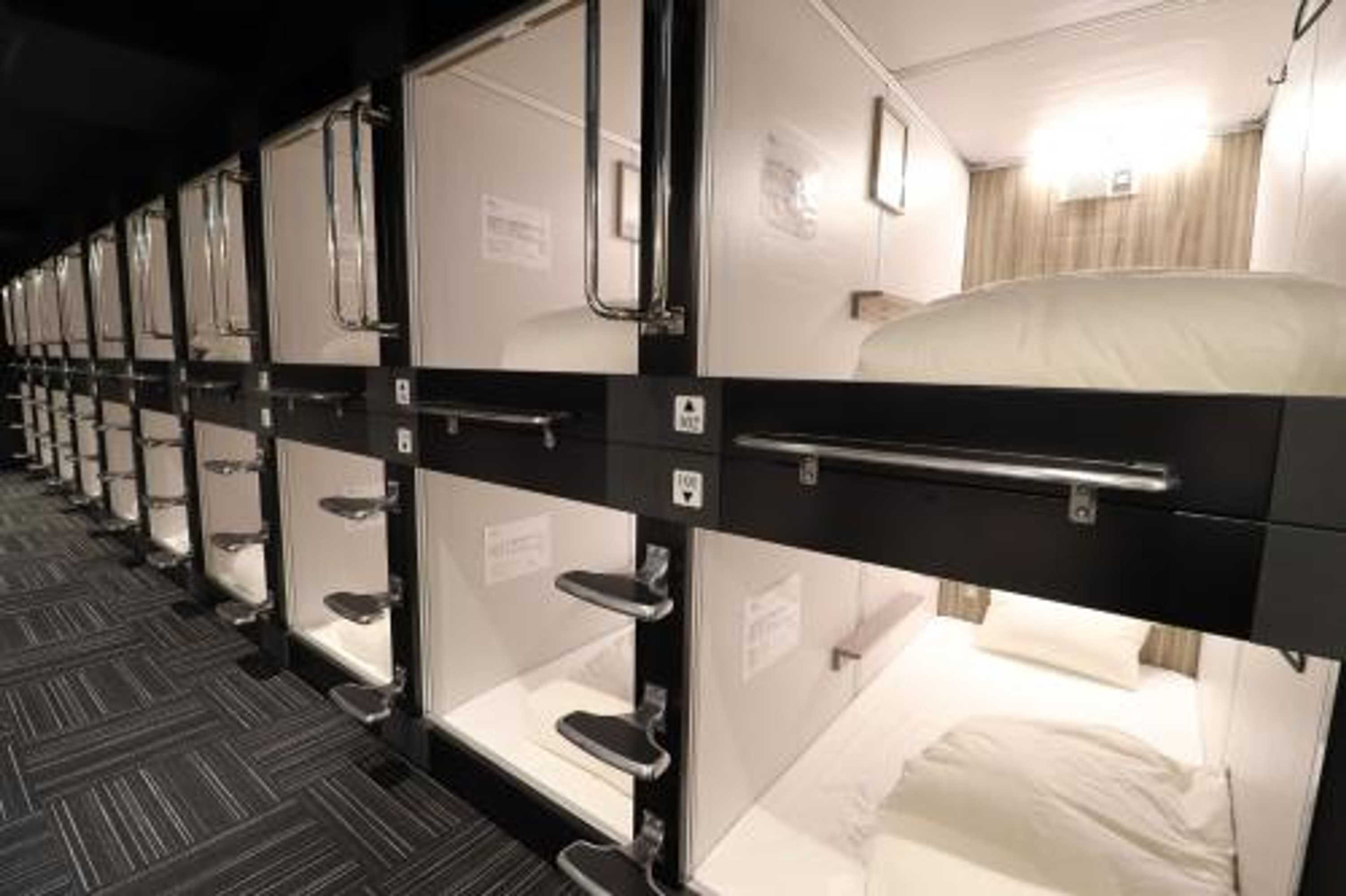 Gift card for Leo YU Capsule Hotel Nishi Funabashi Gift card for Leo YU Capsule Hotel Nishi Funabashi