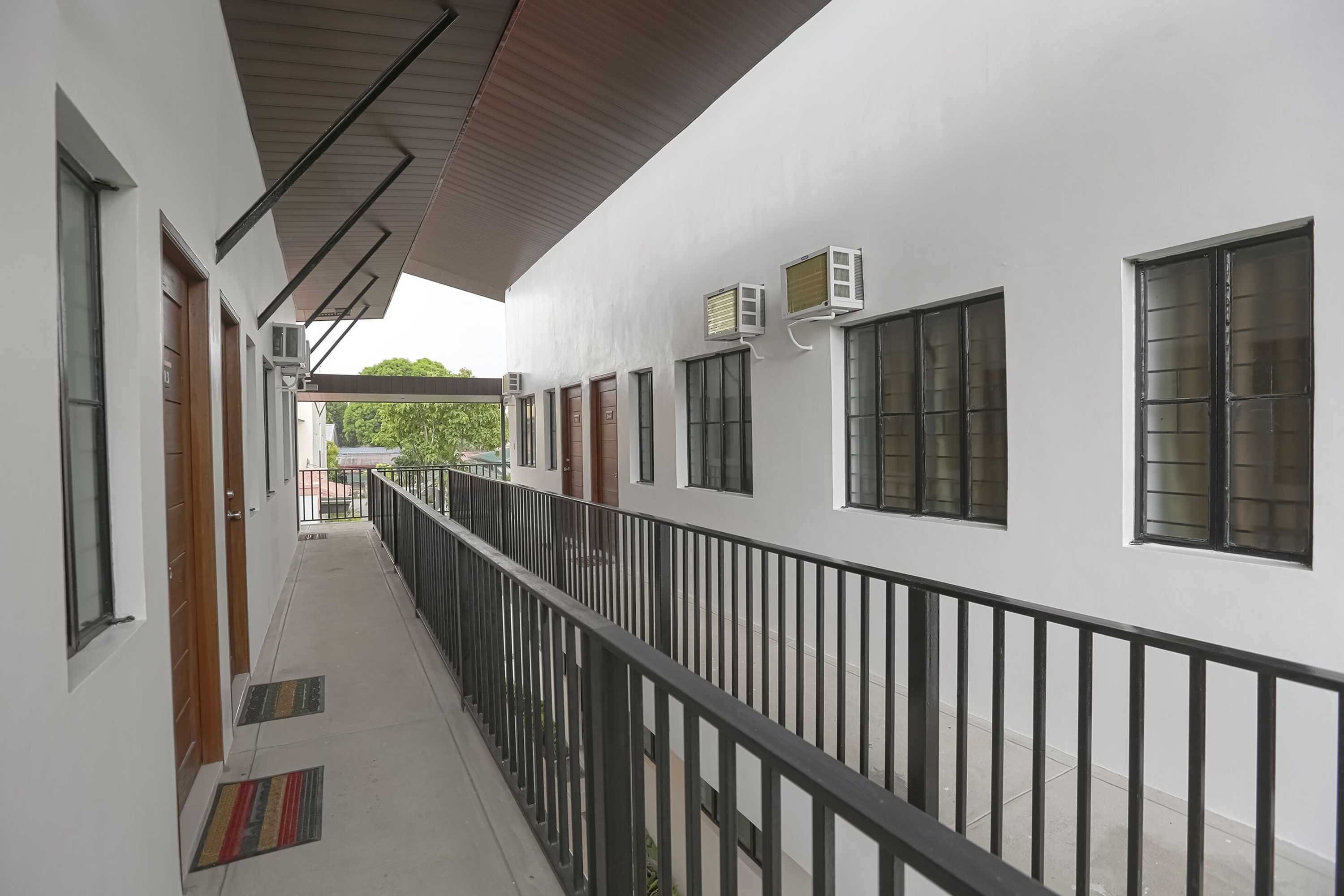 Gift card for Oyo 736 Jade Apartelle