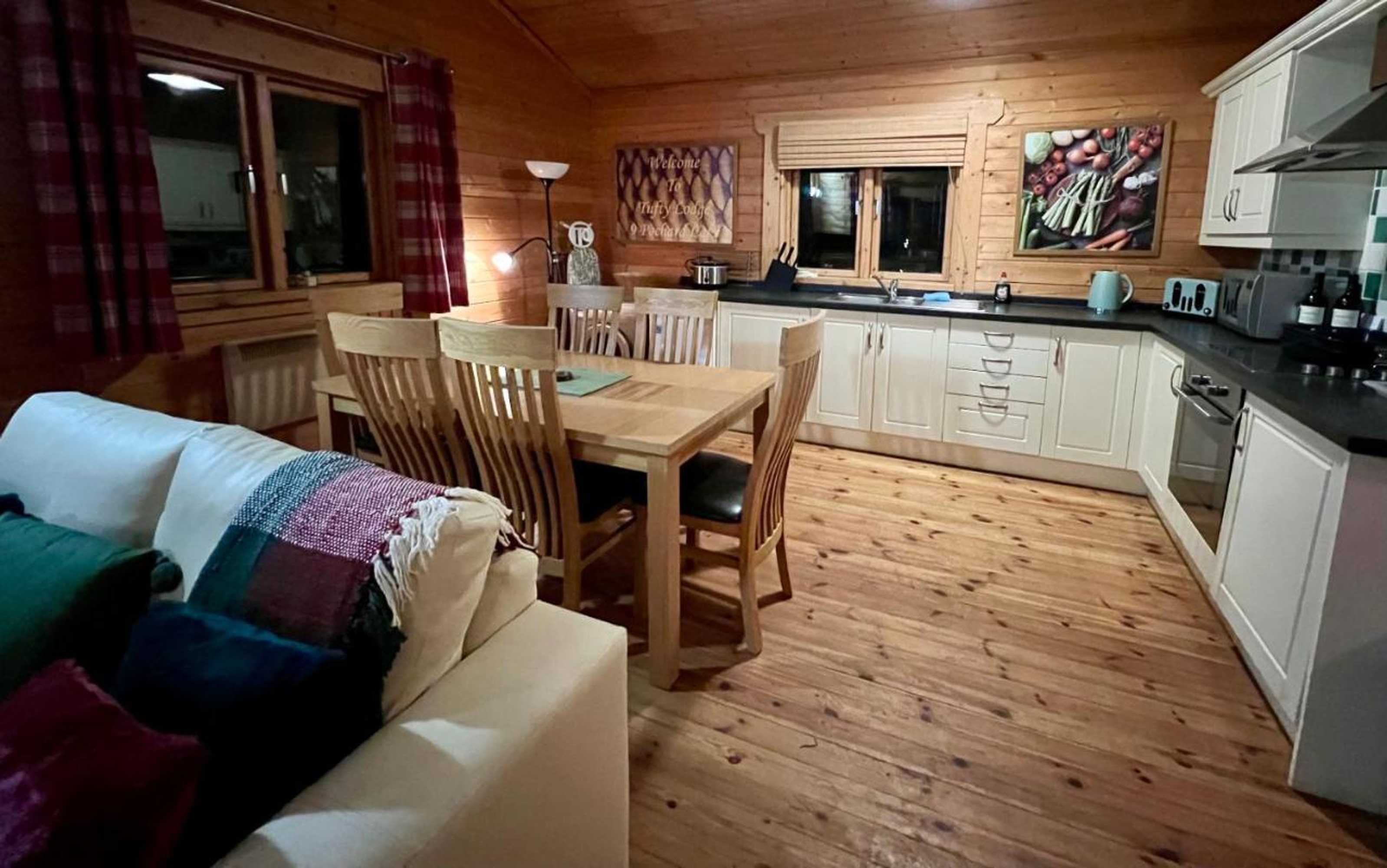 Gift card for Tufty Lodge, Lake Pochard Lodge 9