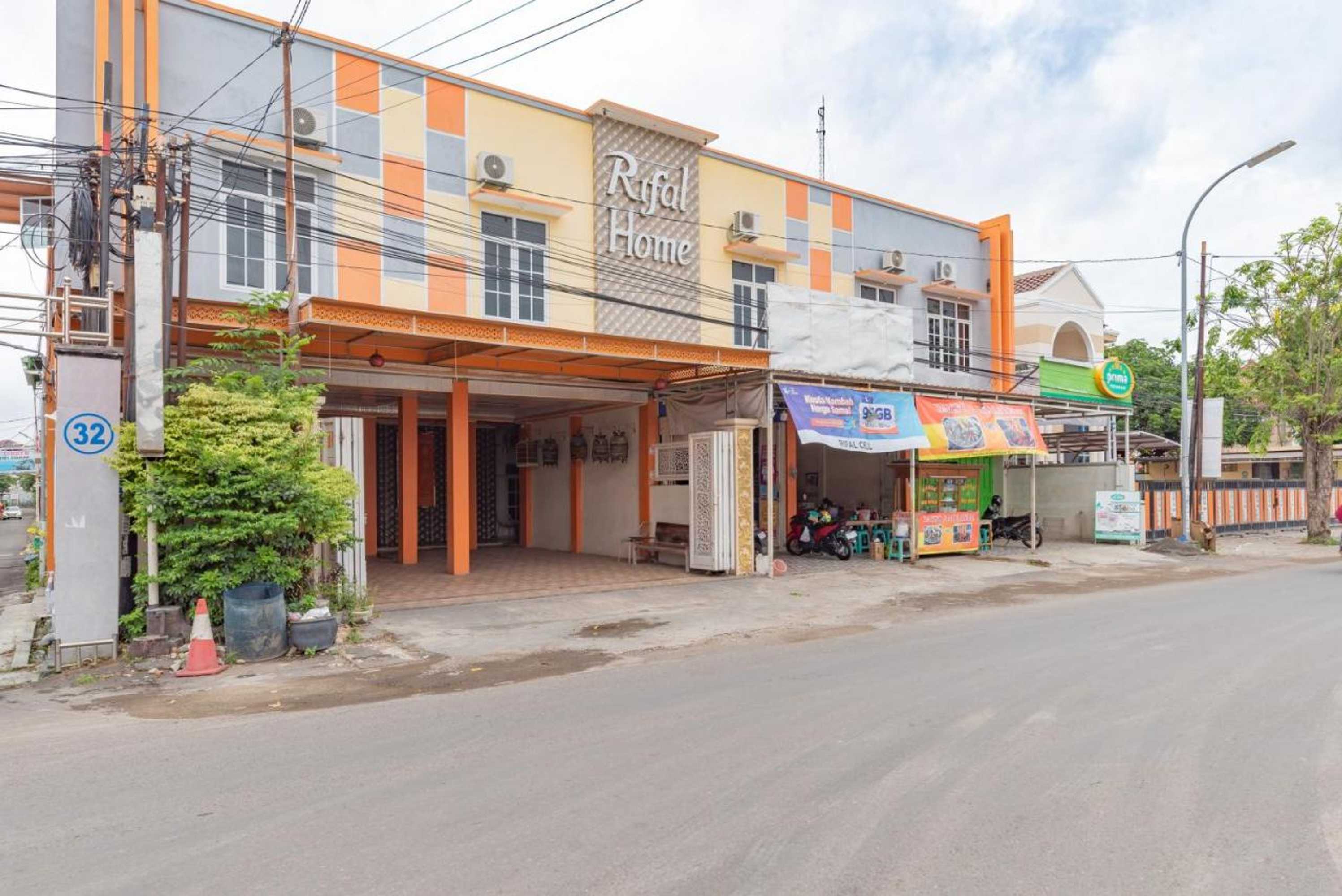 Gift card for Urbanview Hotel Rifal Home Tegal Gift card for Urbanview Hotel Rifal Home Tegal