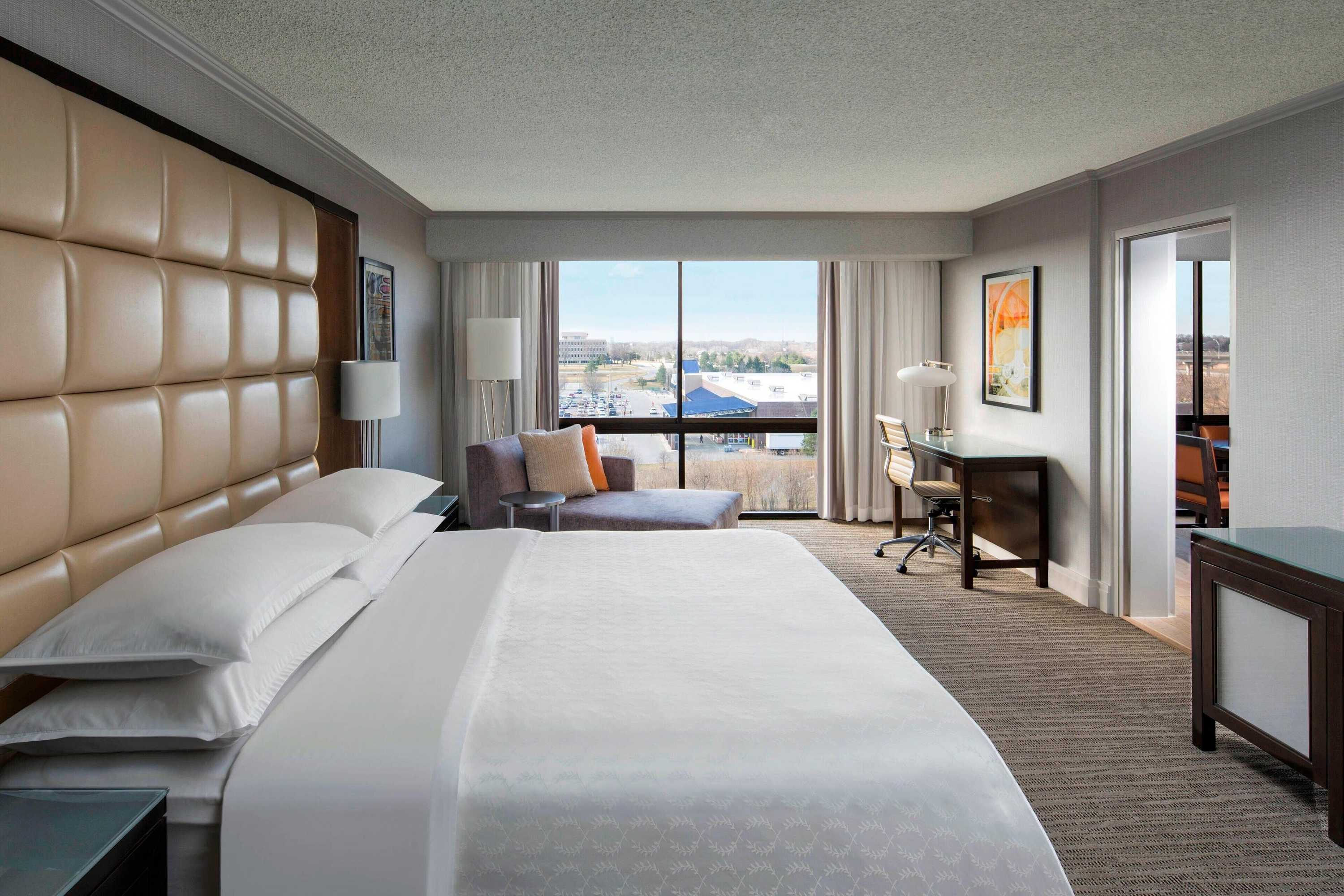 Gift card for Sheraton West Des Moines Hotel Gift card for Sheraton West Des Moines Hotel