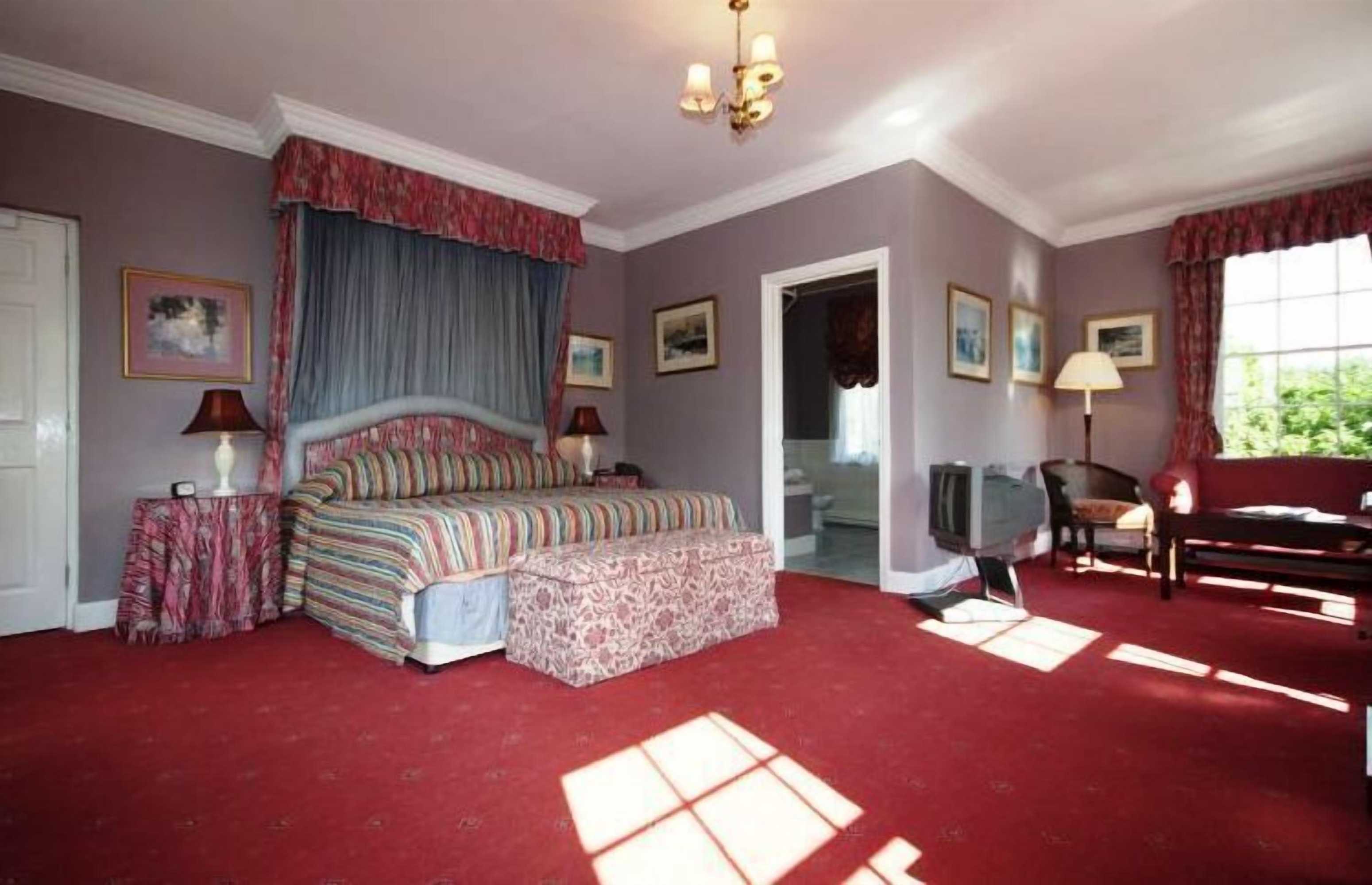 Gift card for Corse Lawn House Hotel Gift card for Corse Lawn House Hotel