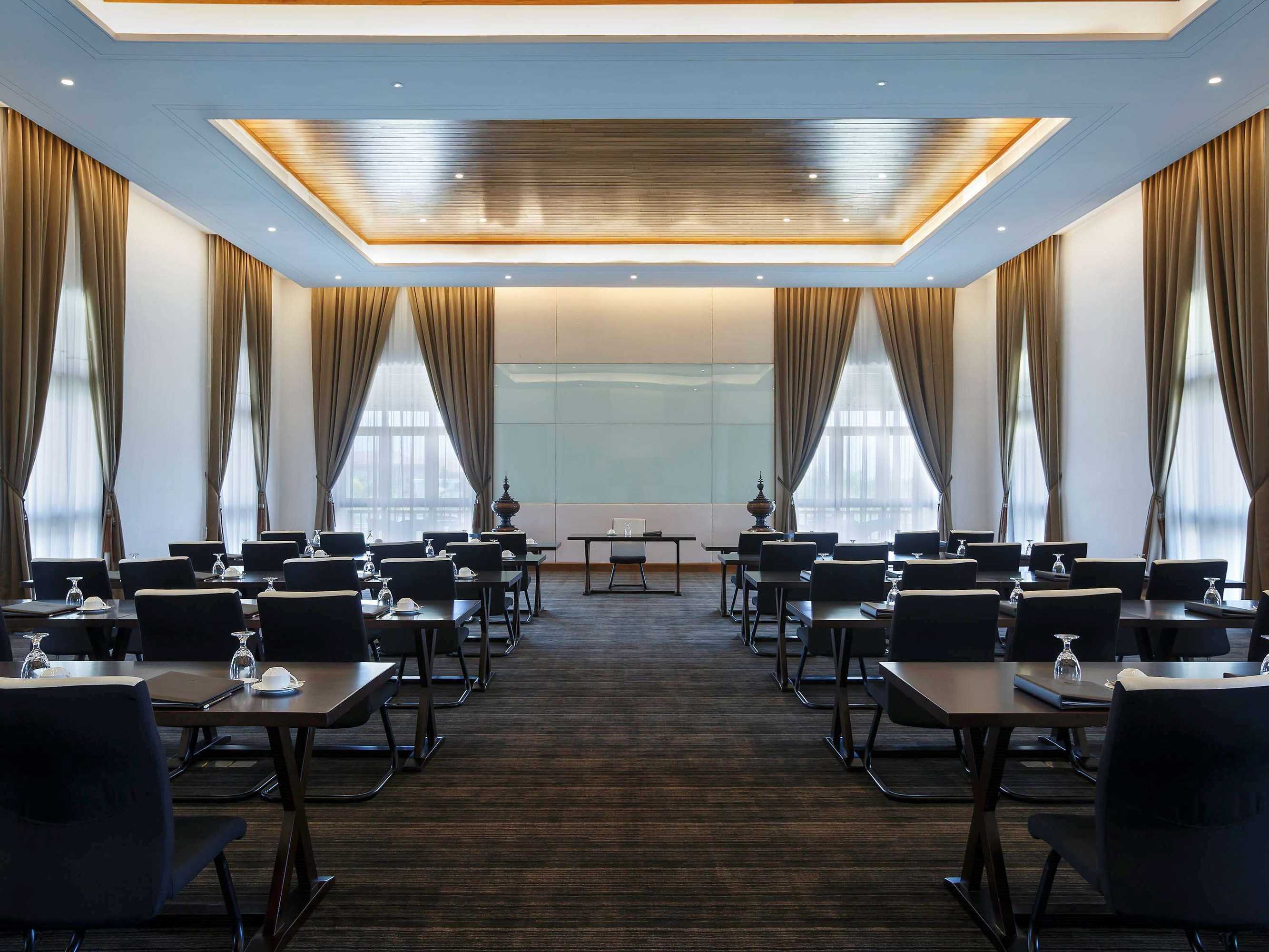 Gift card for The Lake Garden Hotel Nay Pyi Taw - Mgallery Collection Gift card for The Lake Garden Hotel Nay Pyi Taw - Mgallery Collection