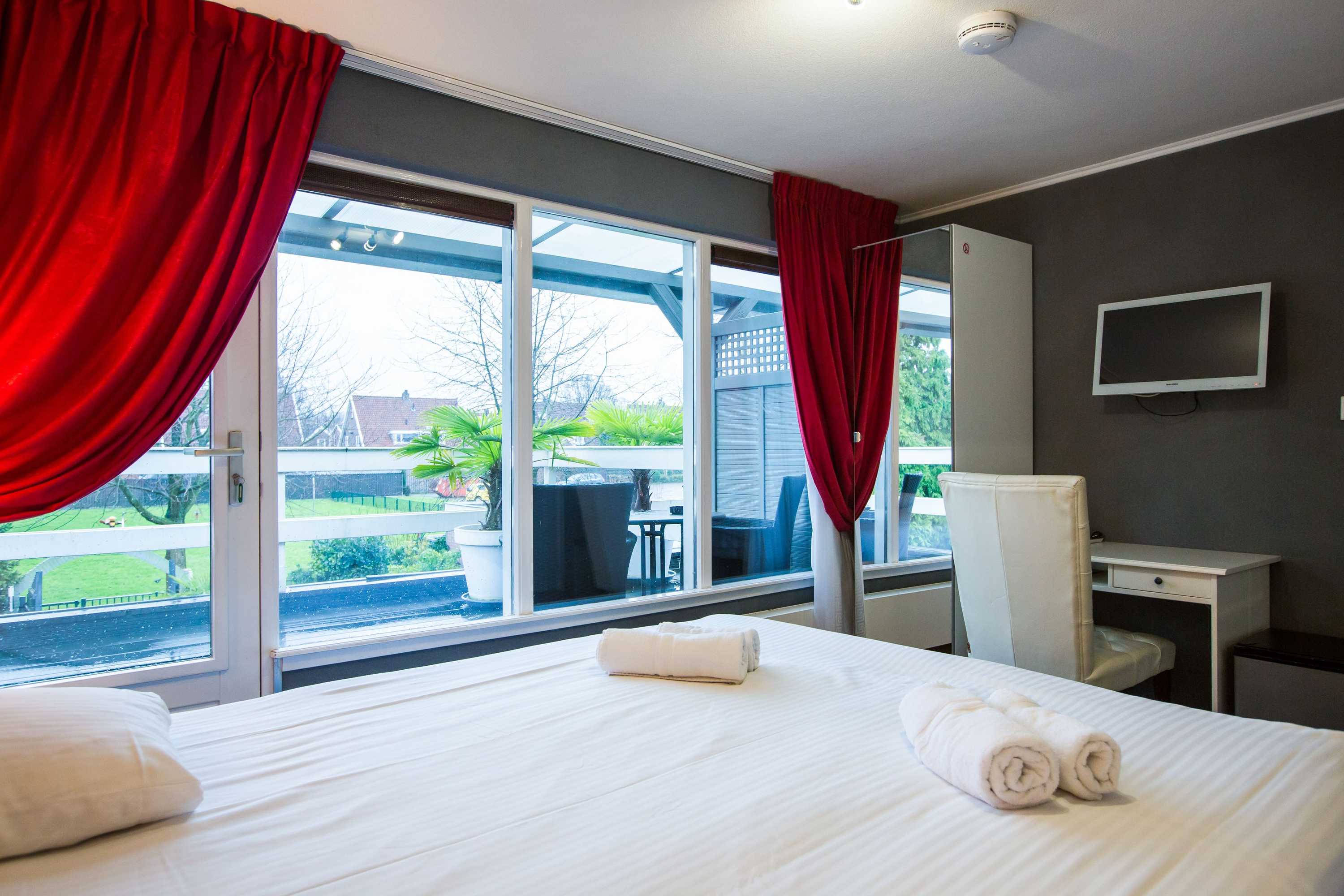 Gift card for Alex Rooms