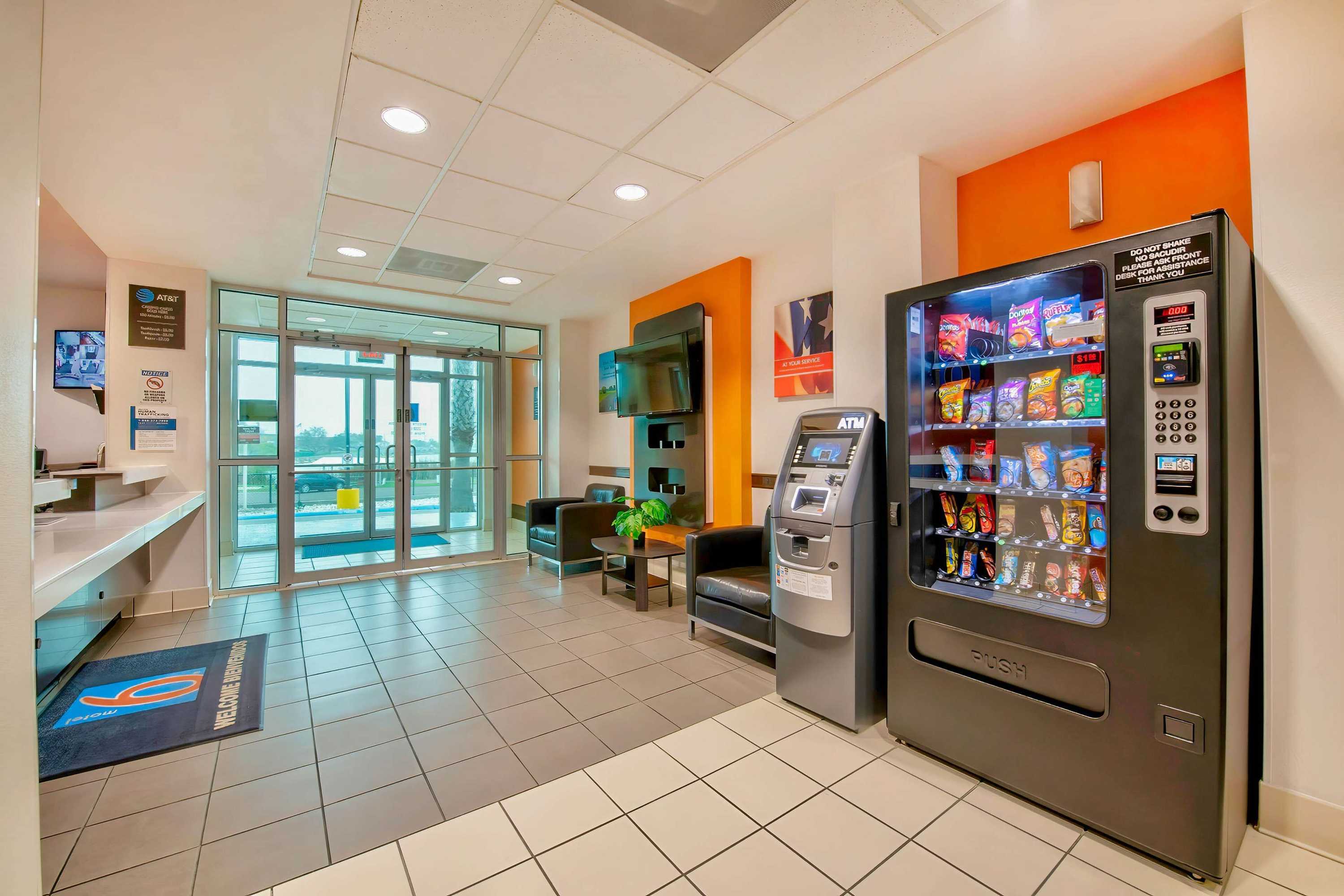 Gift card for Motel 6 Eagle Pass, TX - Lakeside Gift card for Motel 6 Eagle Pass, TX - Lakeside