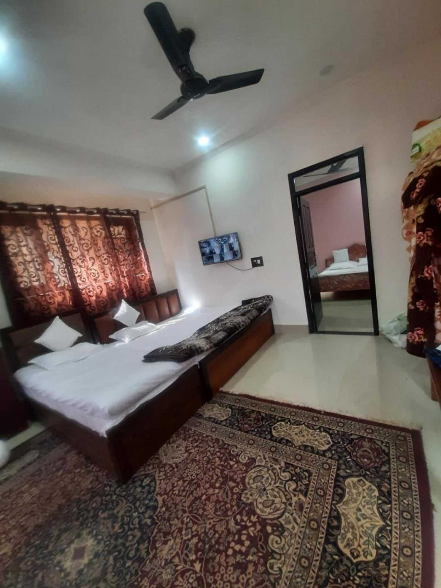 Gift card for Royal Pamposh