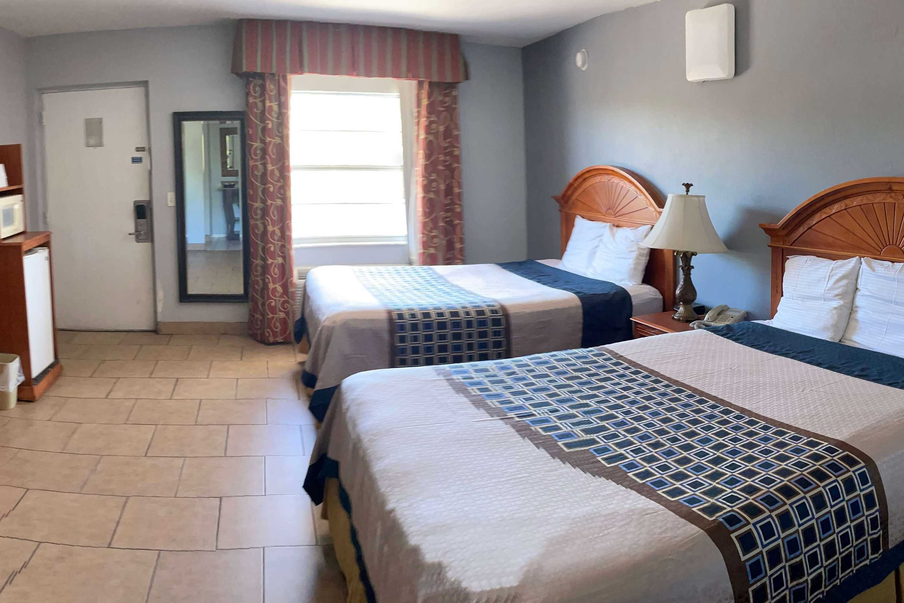 Gift card for Travelodge by Wyndham Venice Gift card for Travelodge by Wyndham Venice