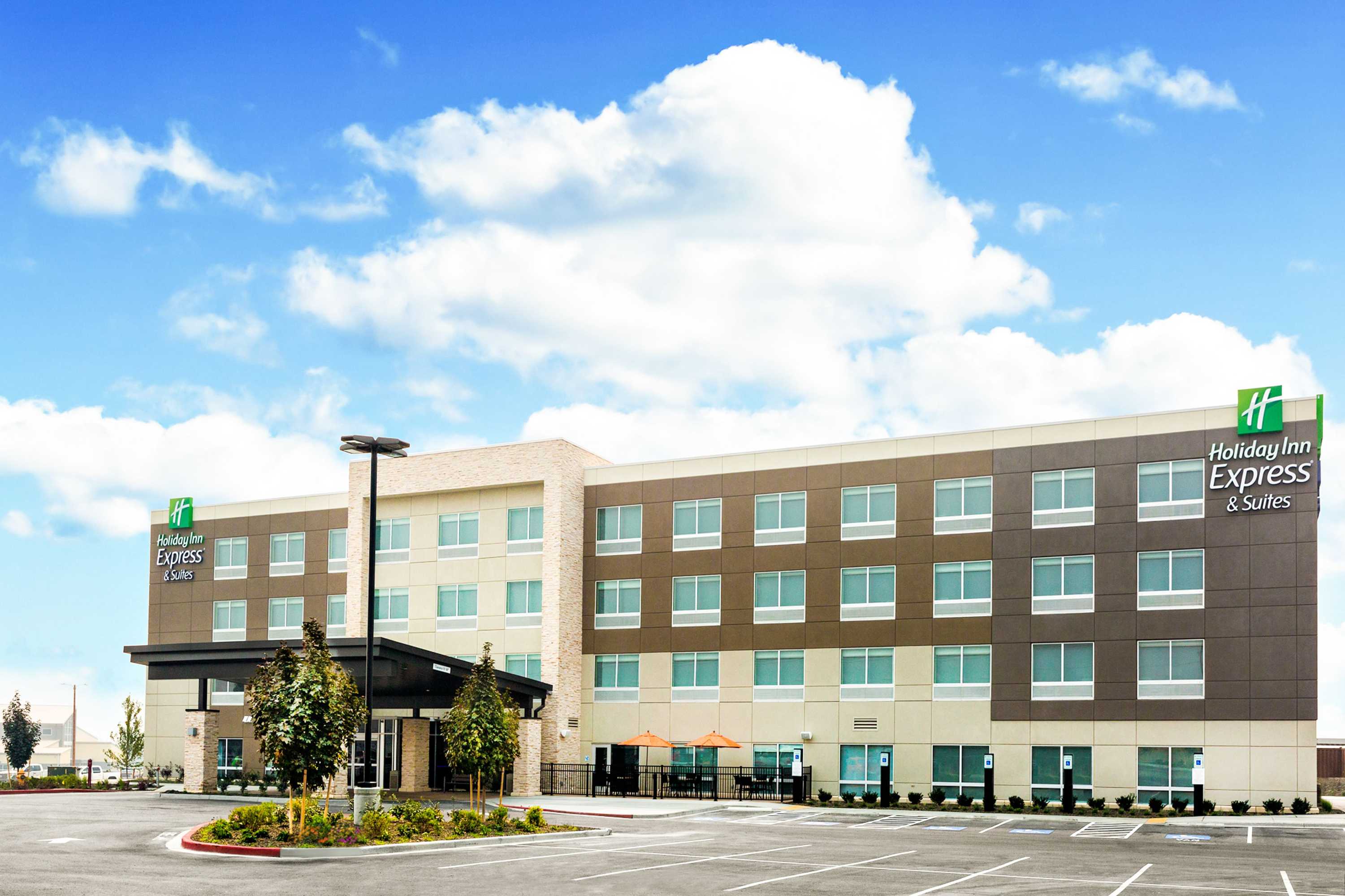 Gift card for Holiday Inn Express & Suites Prosser - Yakima Valley Wine by Ihg Gift card for Holiday Inn Express & Suites Prosser - Yakima Valley Wine by Ihg