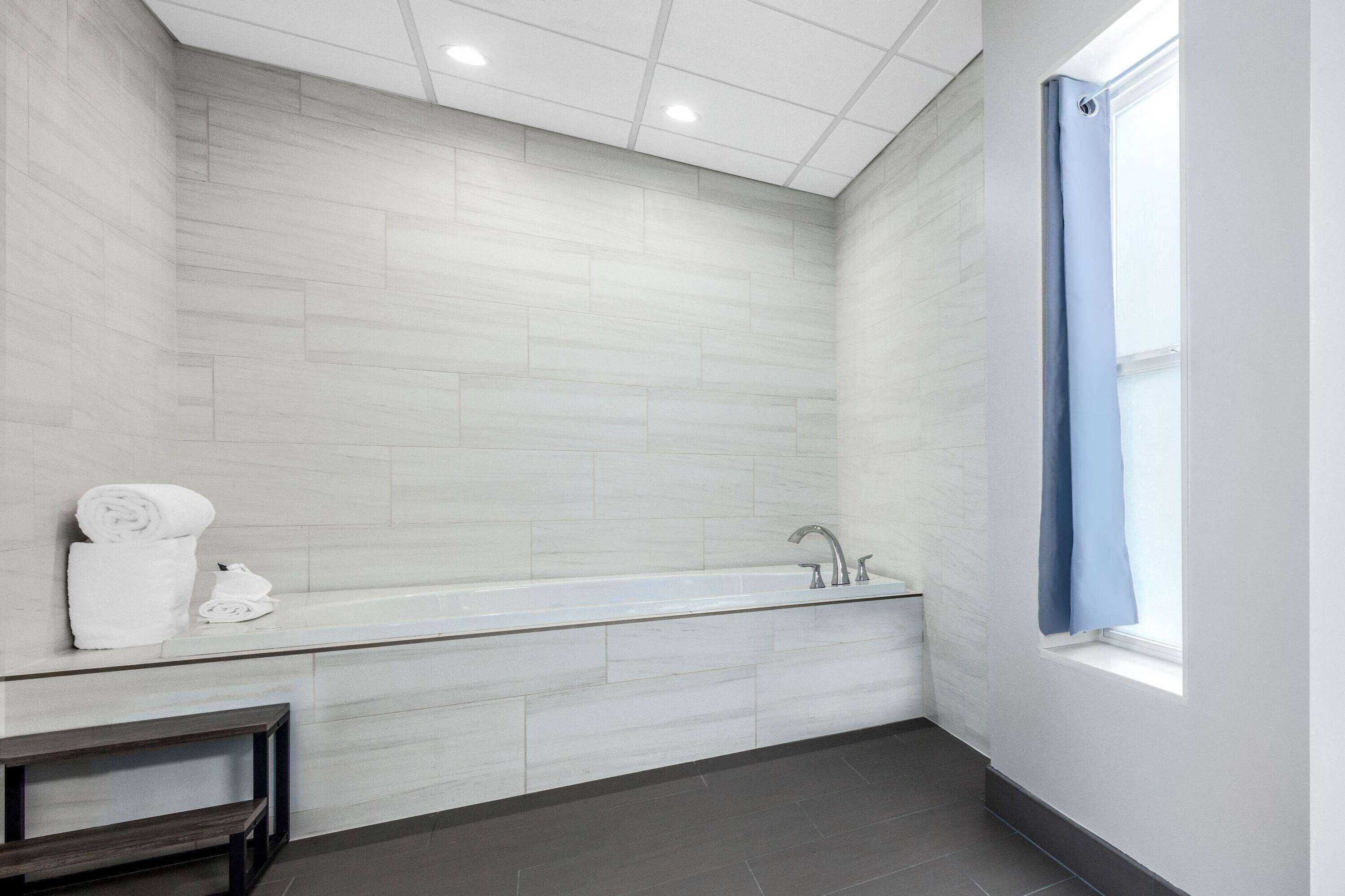 Gift card for La Quinta Inn by Wyndham Lynnwood