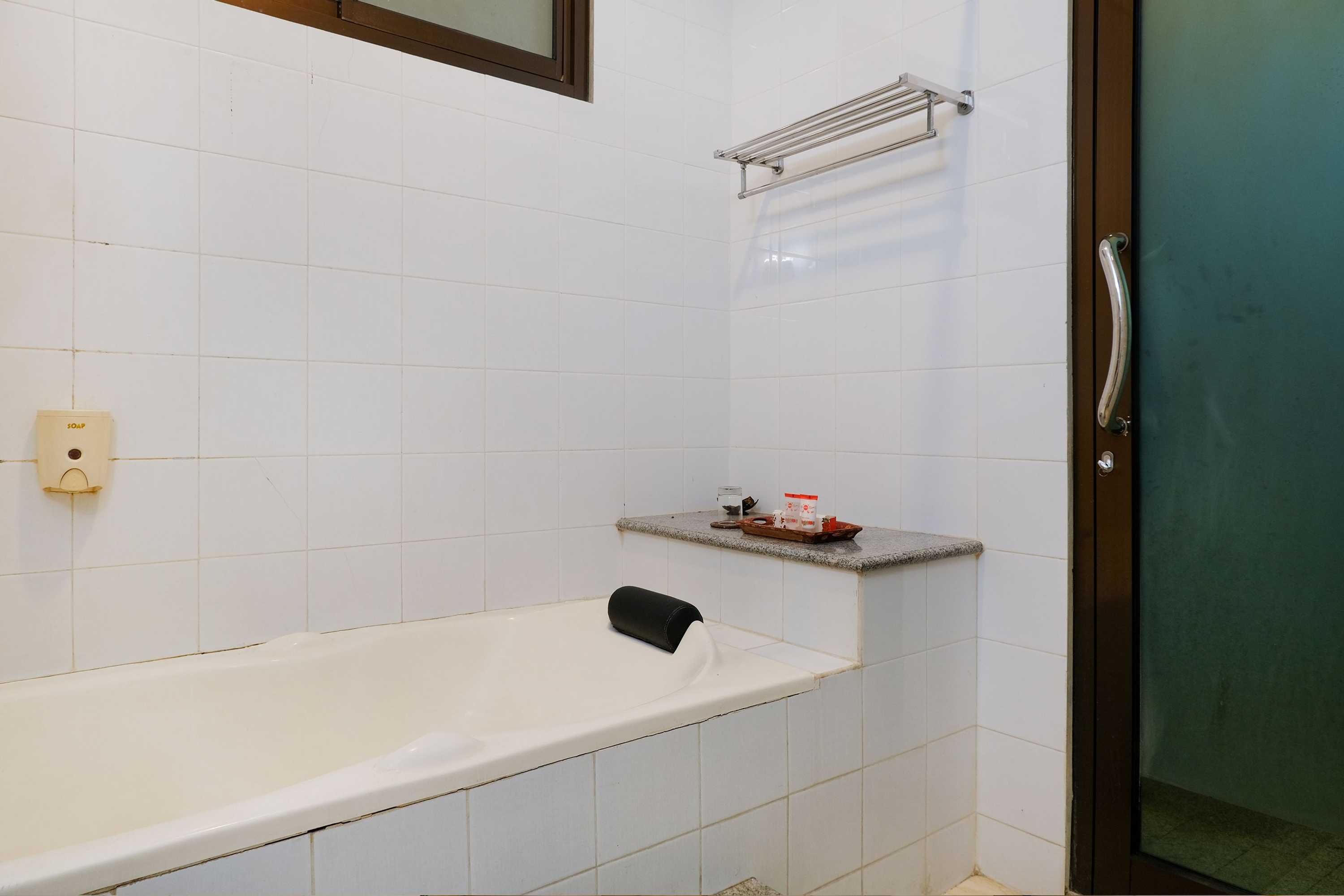 Gift card for Super Oyo Oyo Capital O 514 Omah Pari Boutique Hotel
