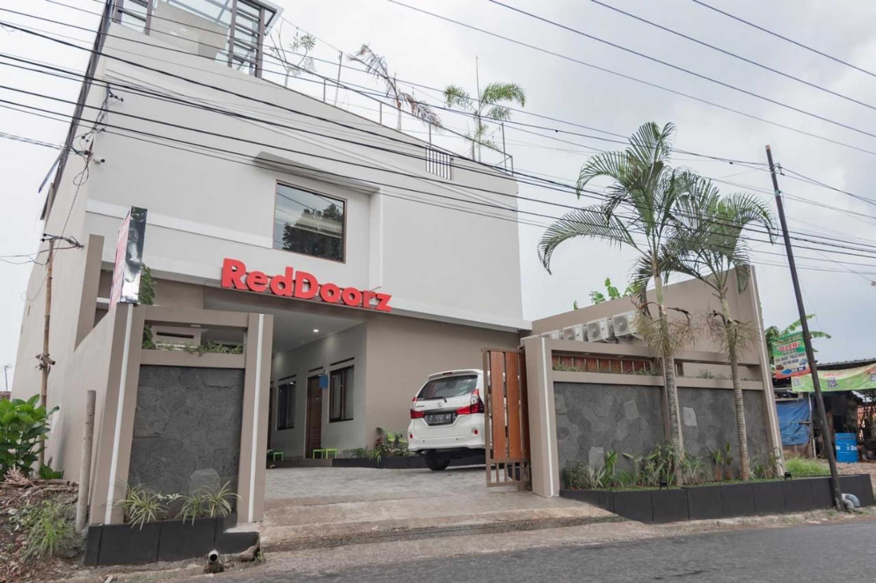 Gift card for Reddoorz Syariah @ Boemi Guesthouse Tasikmalaya