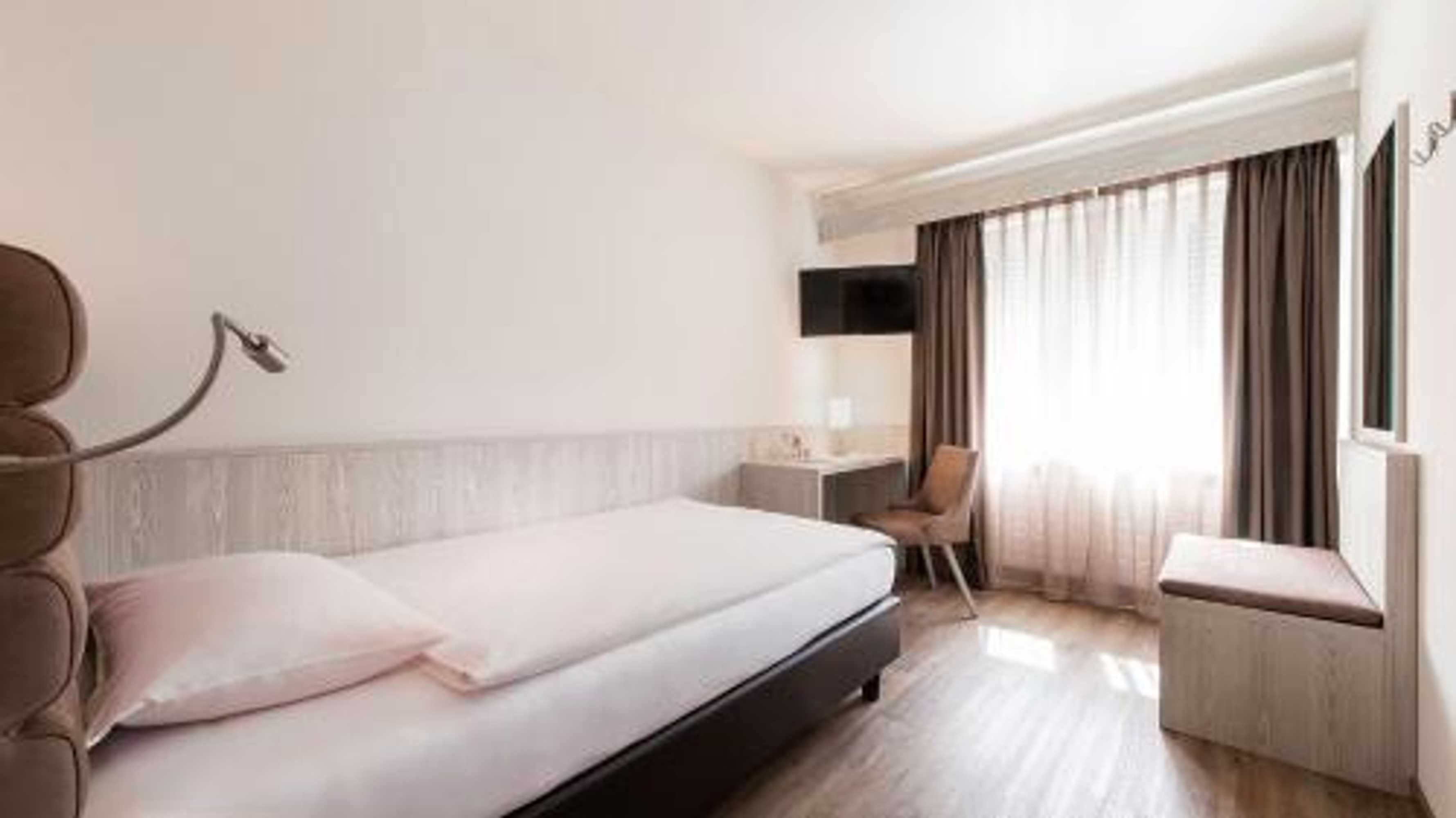 Gift card for Hotel La Perla Gift card for Hotel La Perla