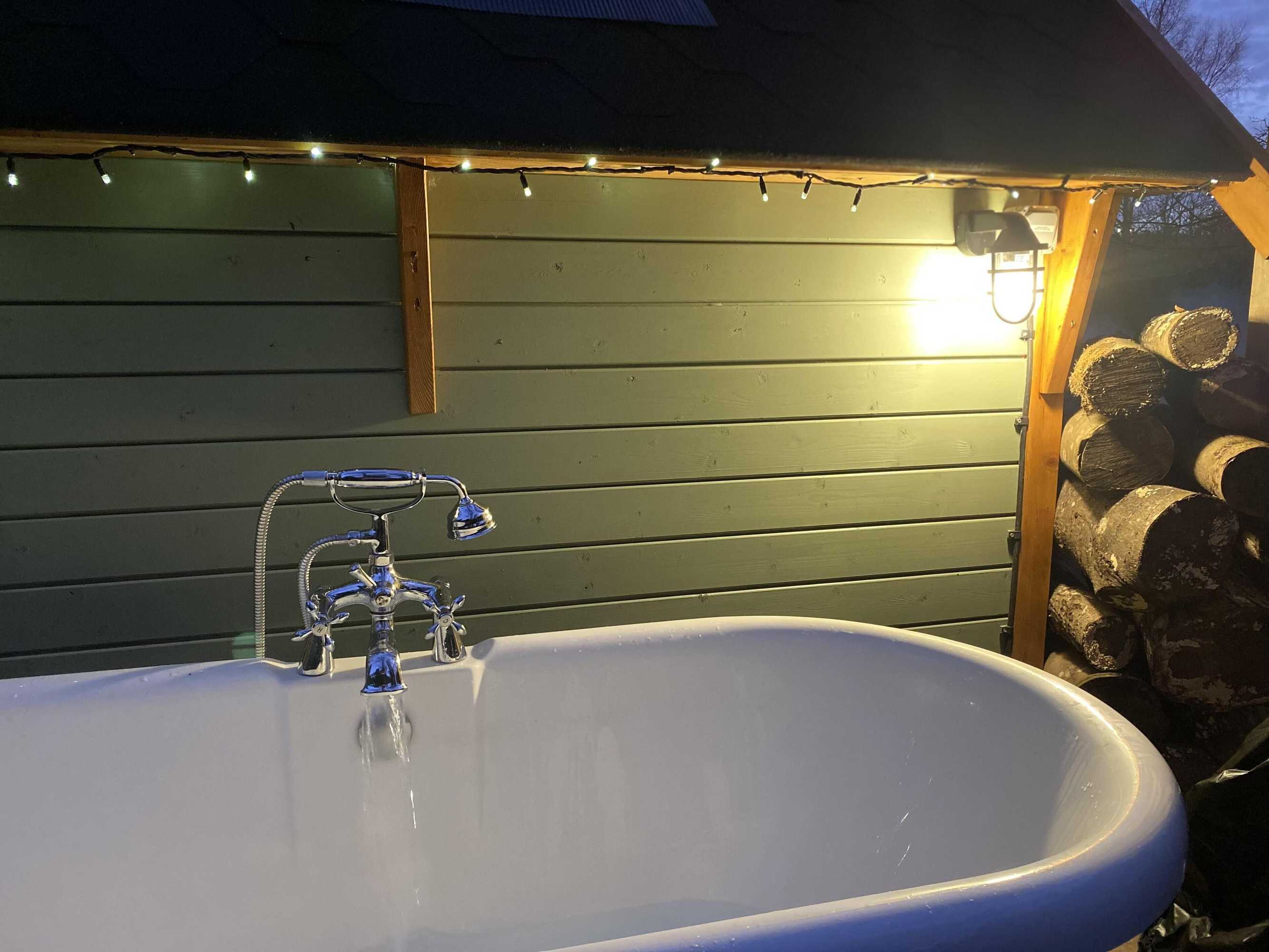 Gift card for Hobbit Cabin For 2 - Outdoor Bath / Wood Burner Gift card for Hobbit Cabin For 2 - Outdoor Bath / Wood Burner