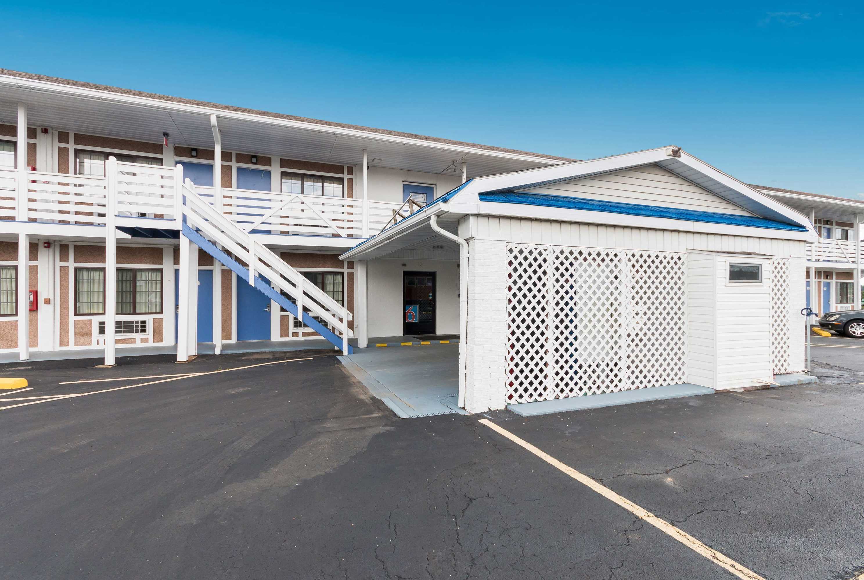 Gift card for Motel 6 Parkersburg, WV Gift card for Motel 6 Parkersburg, WV