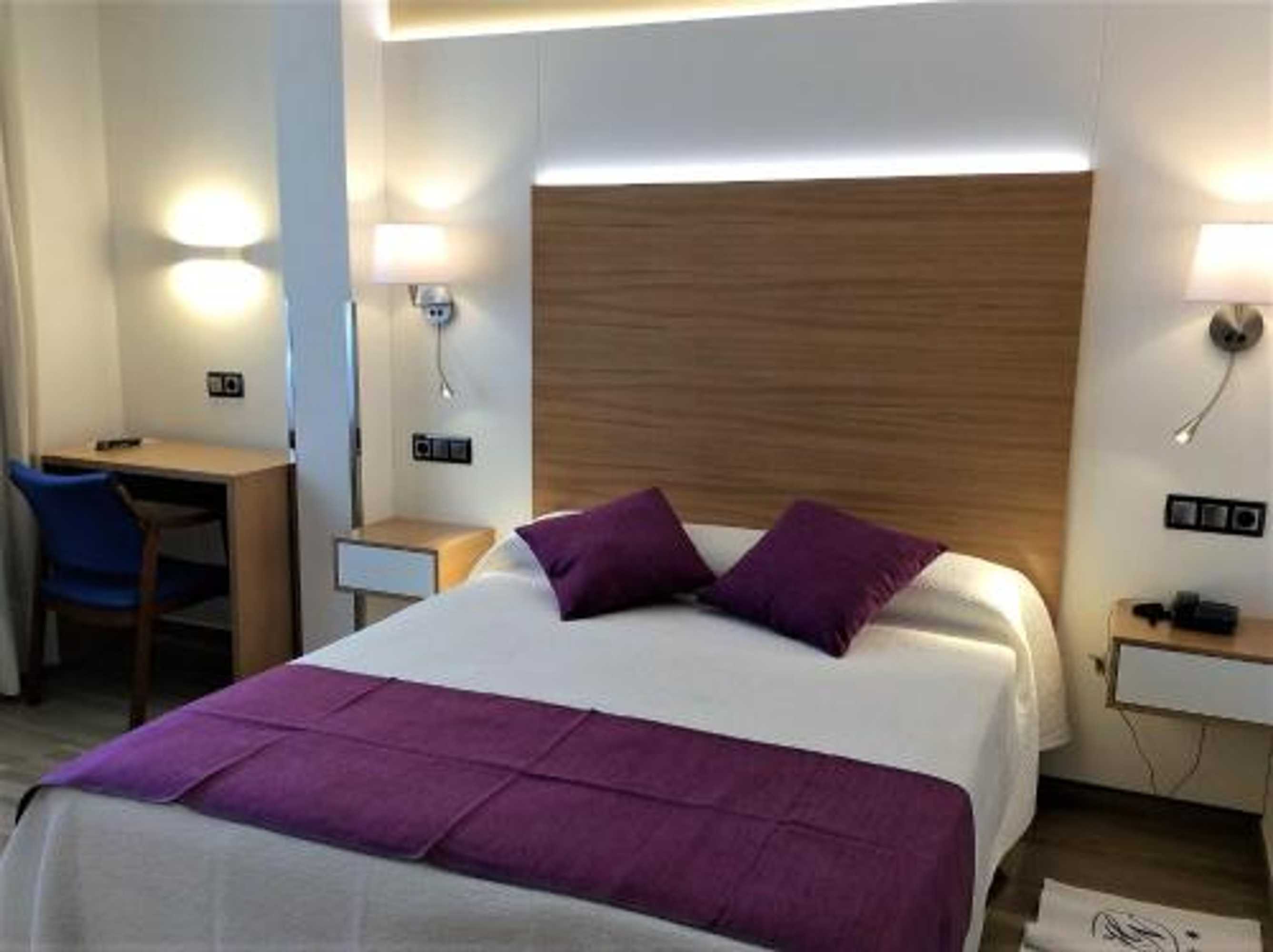 Gift card for Hotel La Noyesa *** Superior Gift card for Hotel La Noyesa *** Superior