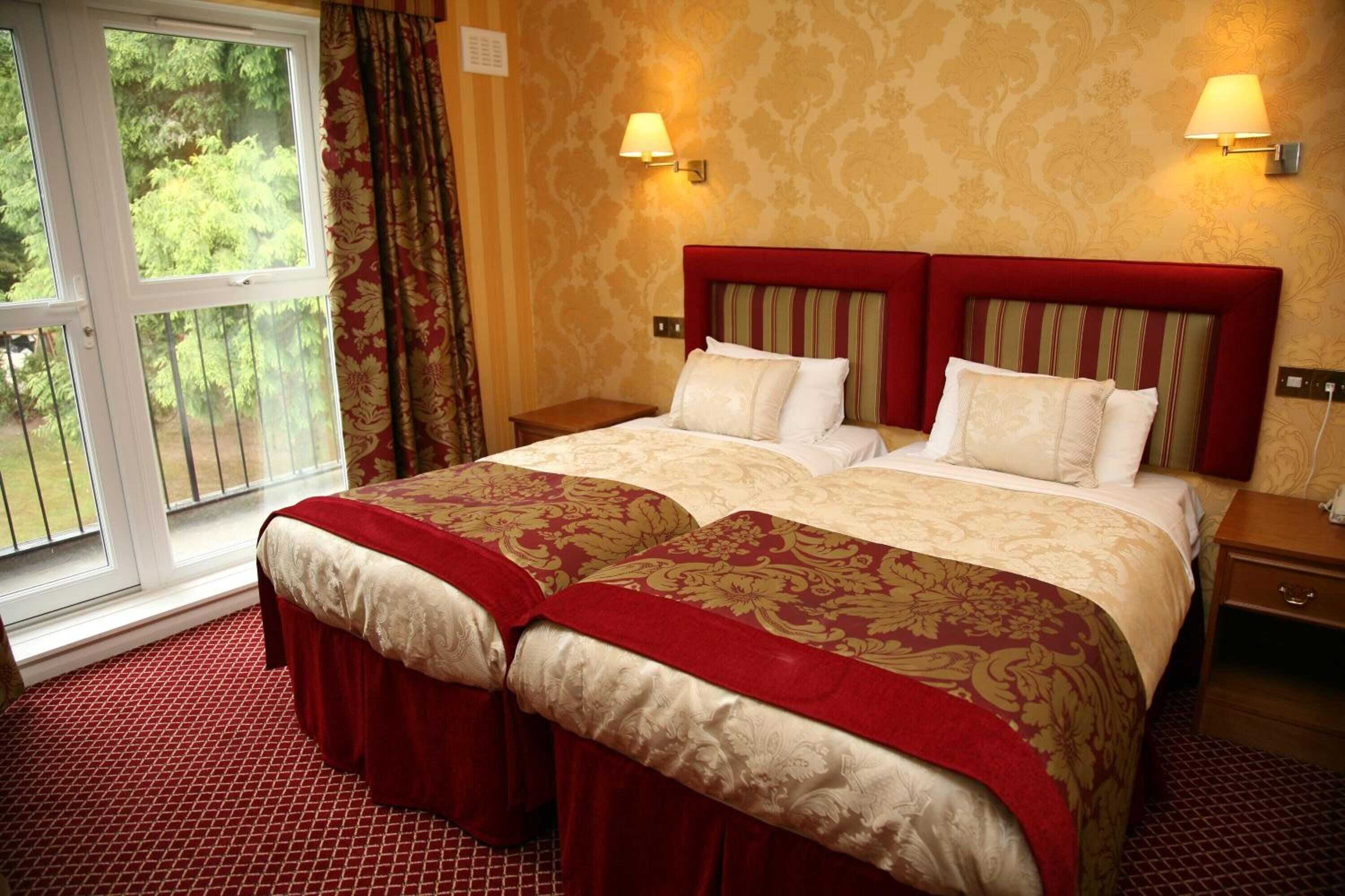 Gift card for Oyo Buckatree Hall Hotel Gift card for Oyo Buckatree Hall Hotel