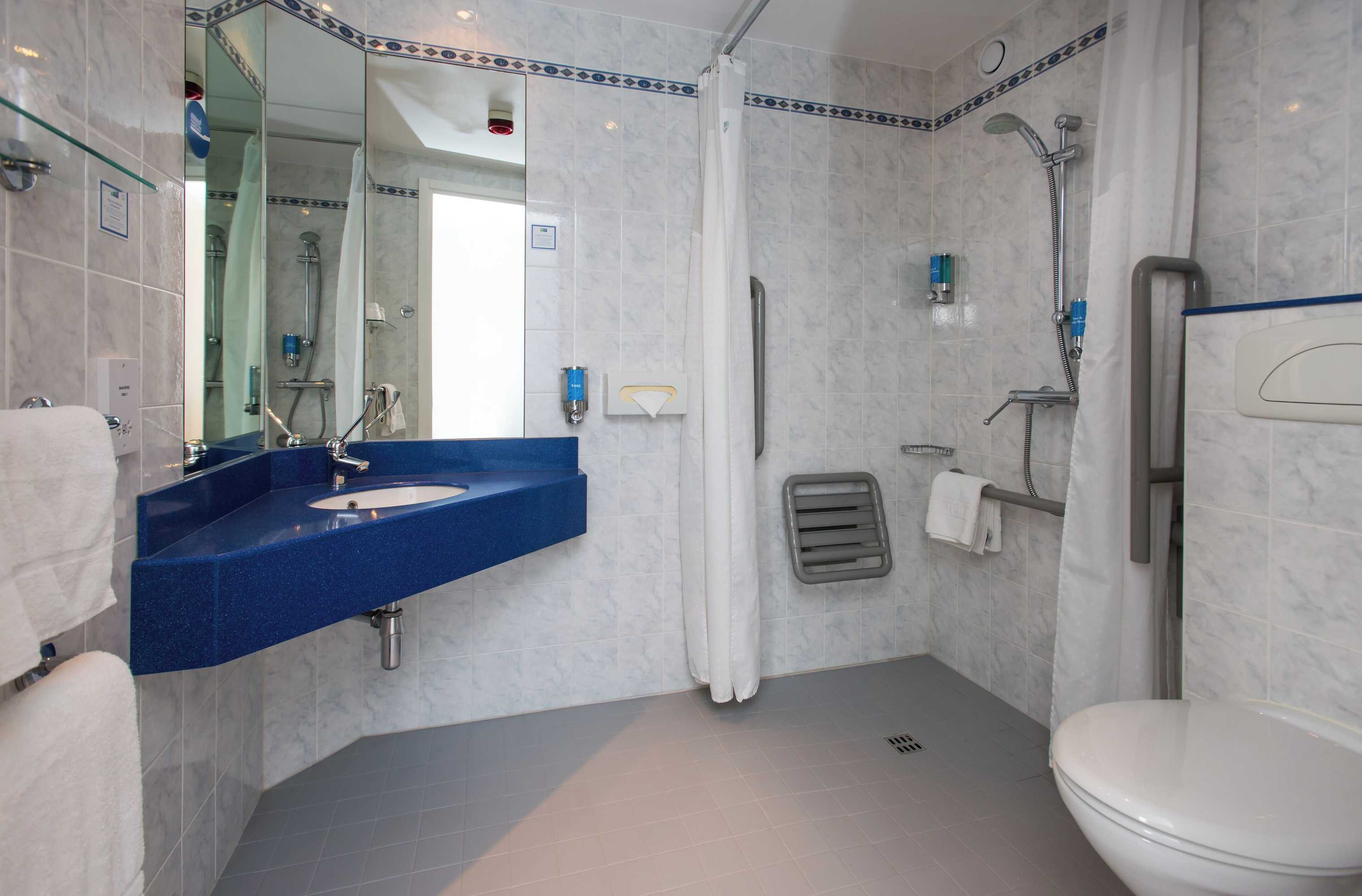 Gift card for Holiday Inn Express Birmingham - Oldbury by Ihg