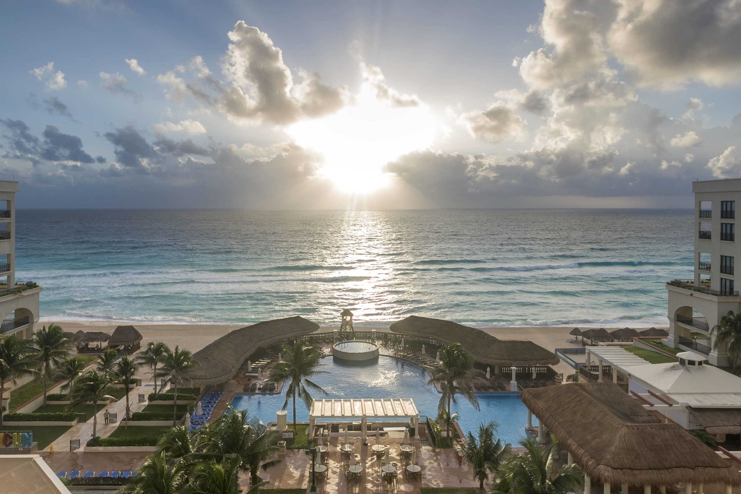 Gift card for Marriott Cancun, An All-Inclusive Resort