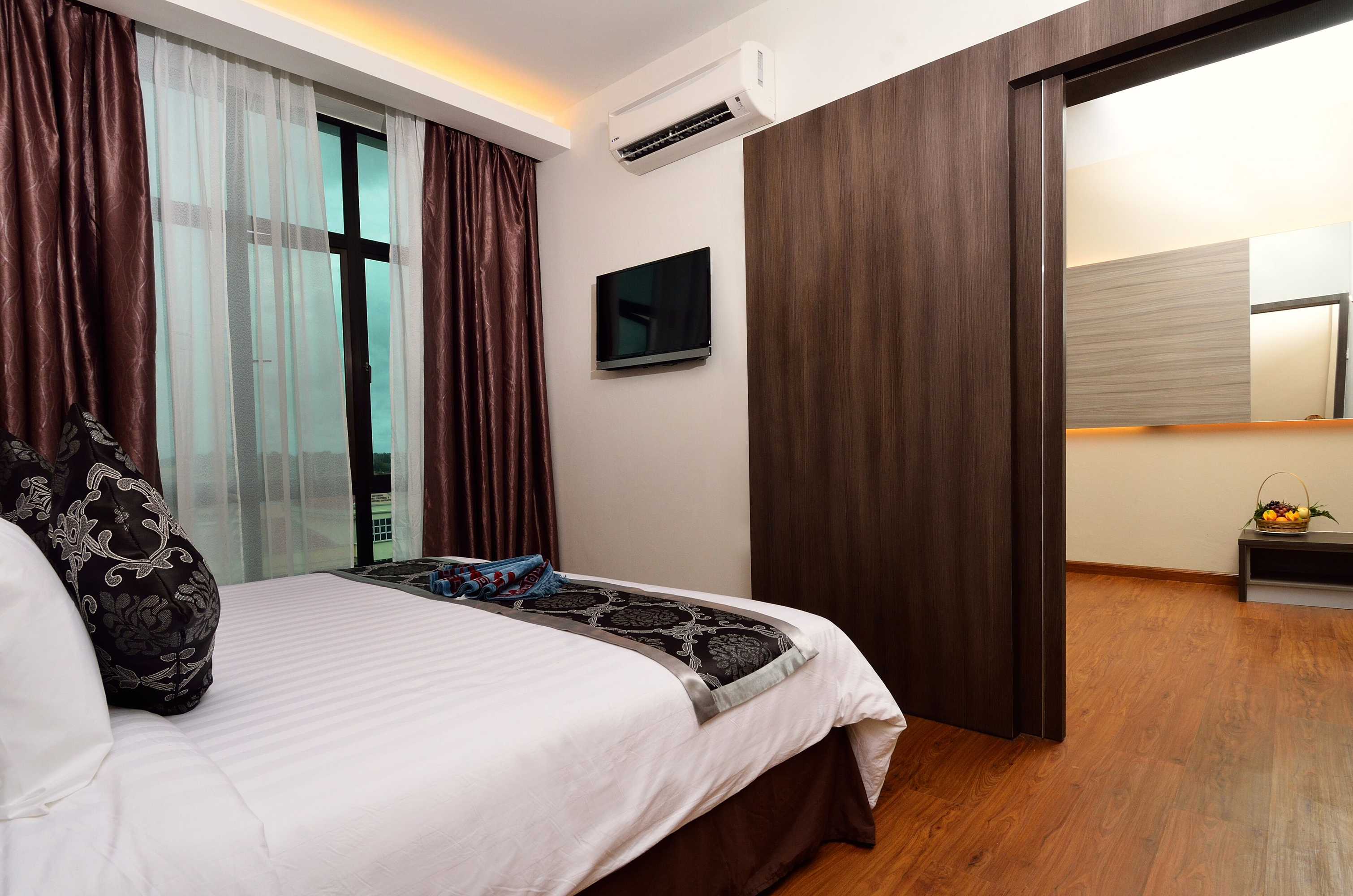 Gift card for Holiday Villa Hotel & Suites Kota Bharu - Wakaf Che Yeh, Night Market Gift card for Holiday Villa Hotel & Suites Kota Bharu - Wakaf Che Yeh, Night Market