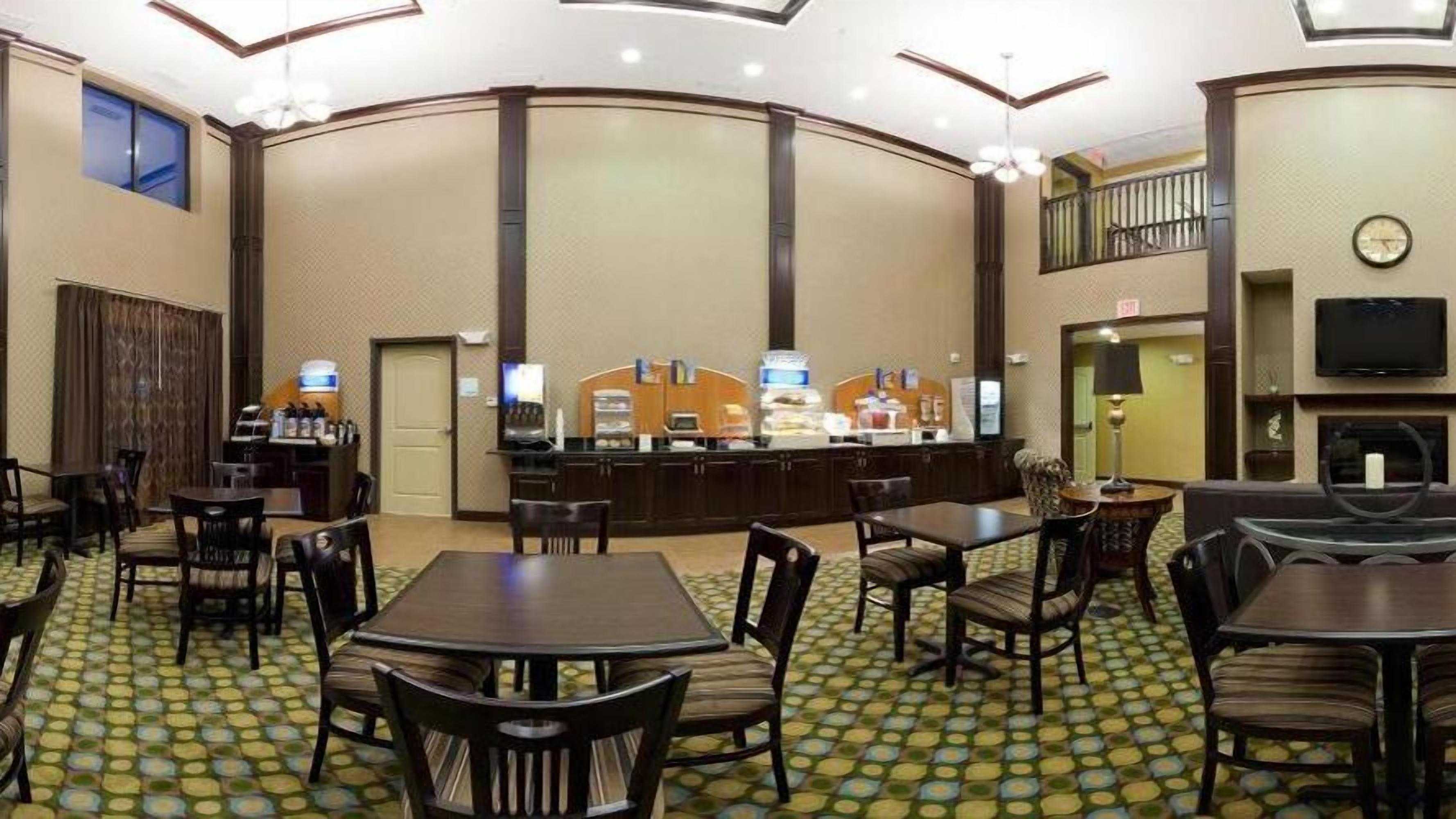 Gift card for Holiday Inn Express Hotel & Suites Limerick - Pottstown by Ihg Gift card for Holiday Inn Express Hotel & Suites Limerick - Pottstown by Ihg
