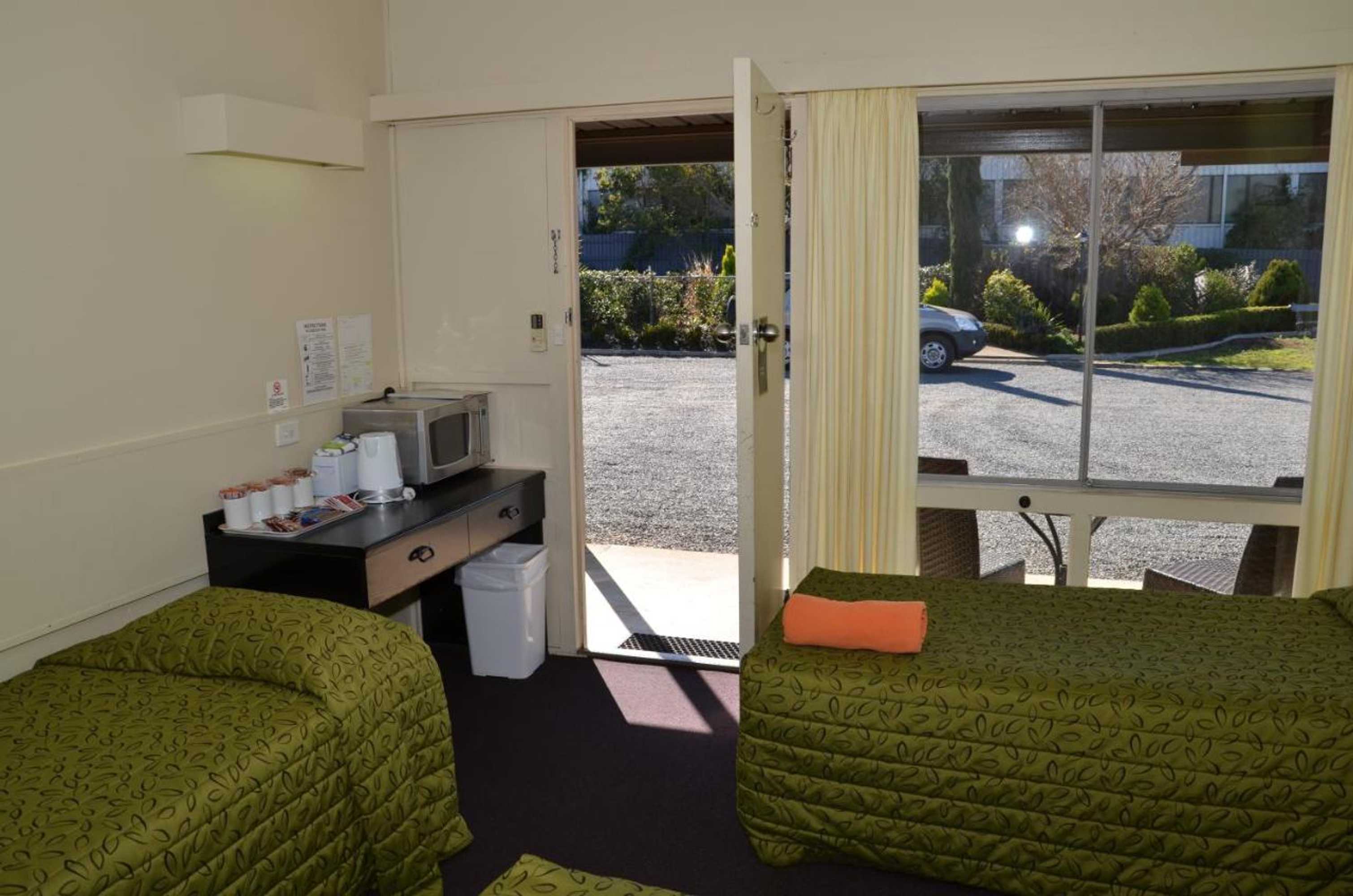 Gift card for Warwick Motor Inn