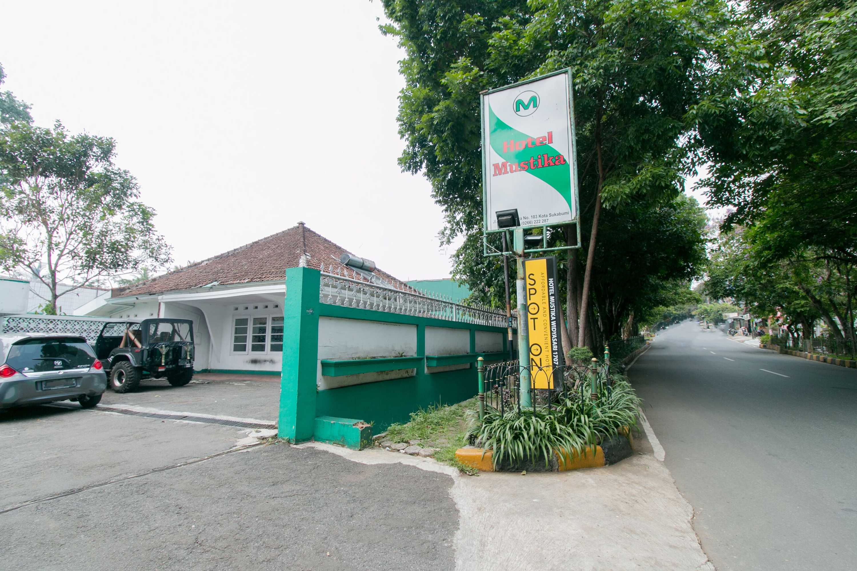 Gift card for Oyo 1707 Hotel Mustika Widyasari Gift card for Oyo 1707 Hotel Mustika Widyasari