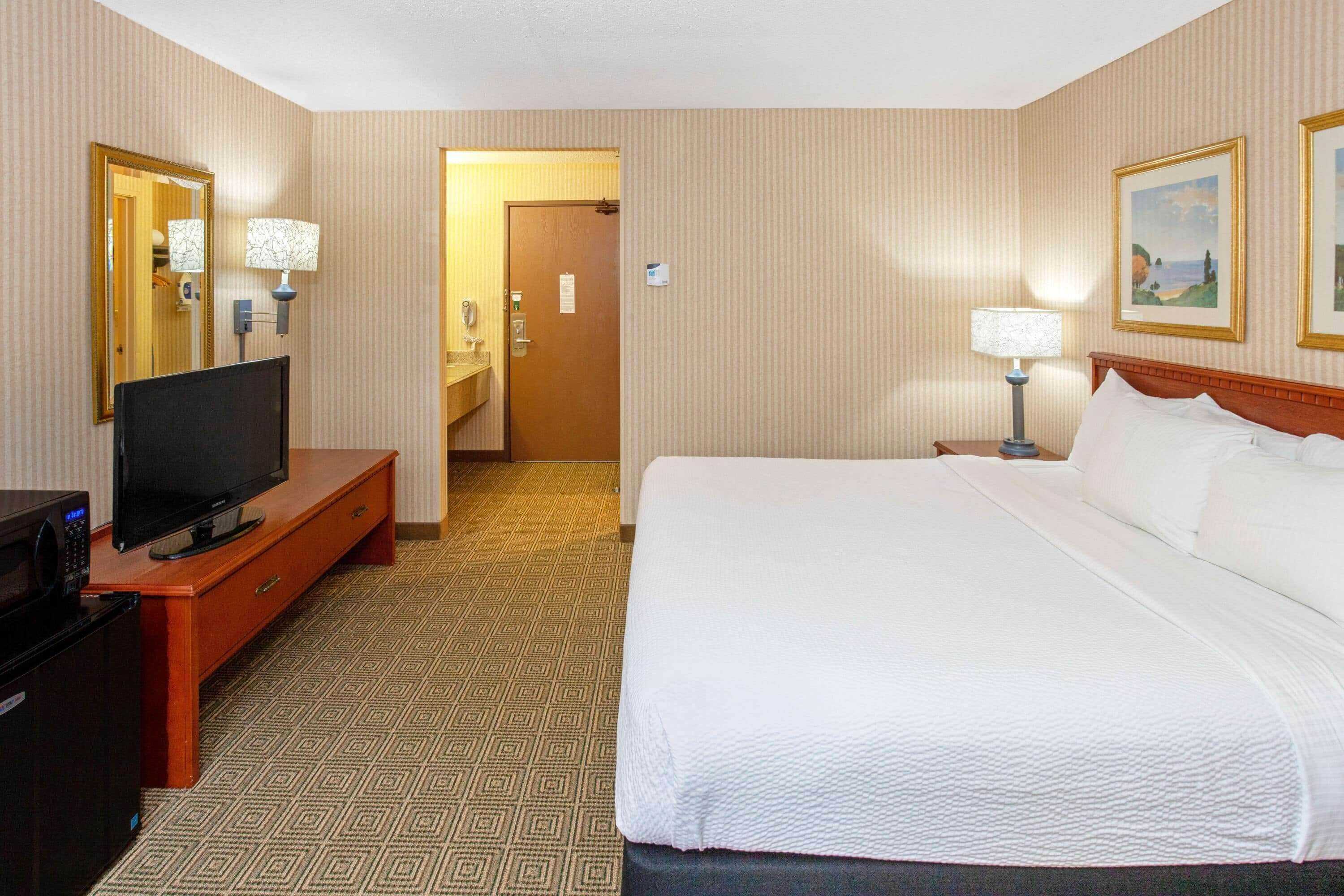 Gift card for La Quinta Inn & Suites by Wyndham Stevens Point Gift card for La Quinta Inn & Suites by Wyndham Stevens Point
