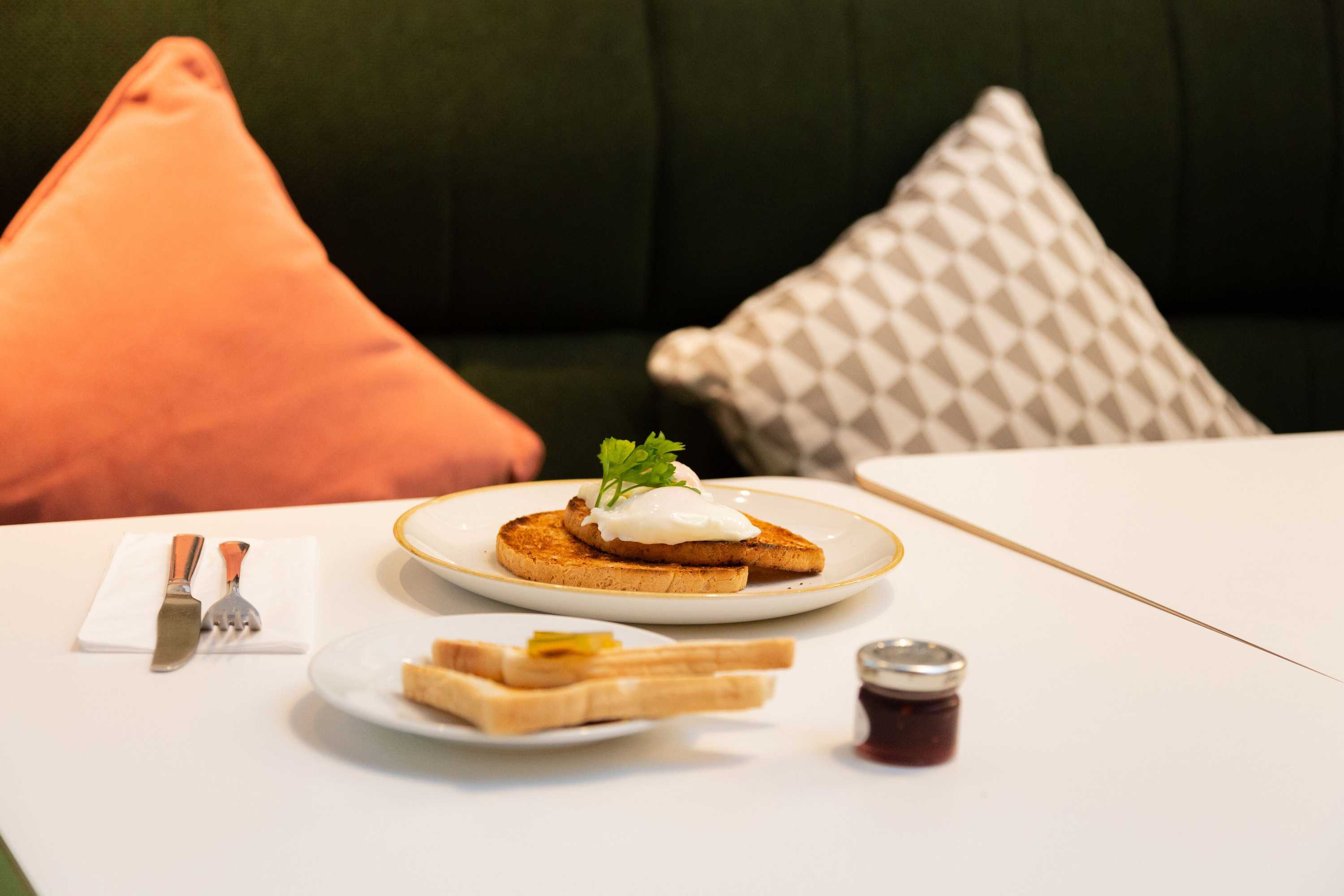 Gift card for Holiday Inn Ashford North A20 by Ihg