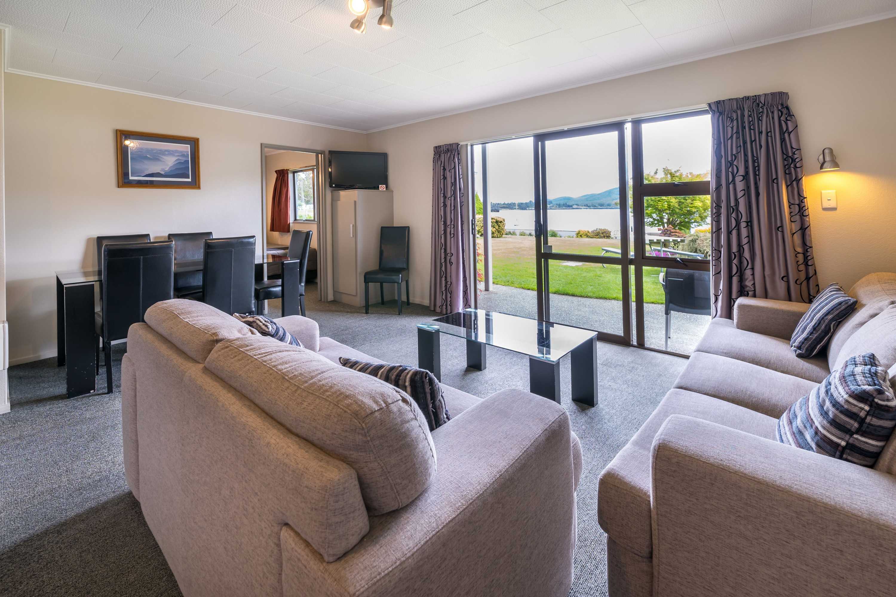 Gift card for Lakeside Motel & Apartments Gift card for Lakeside Motel & Apartments