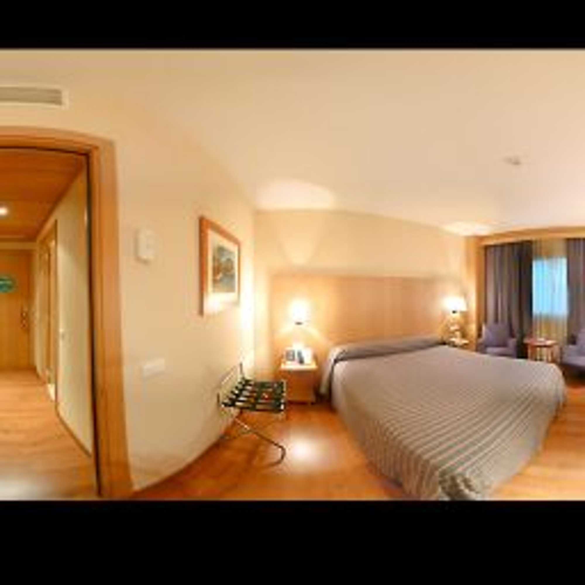 Gift card for Hotel Puerta Santander Gift card for Hotel Puerta Santander