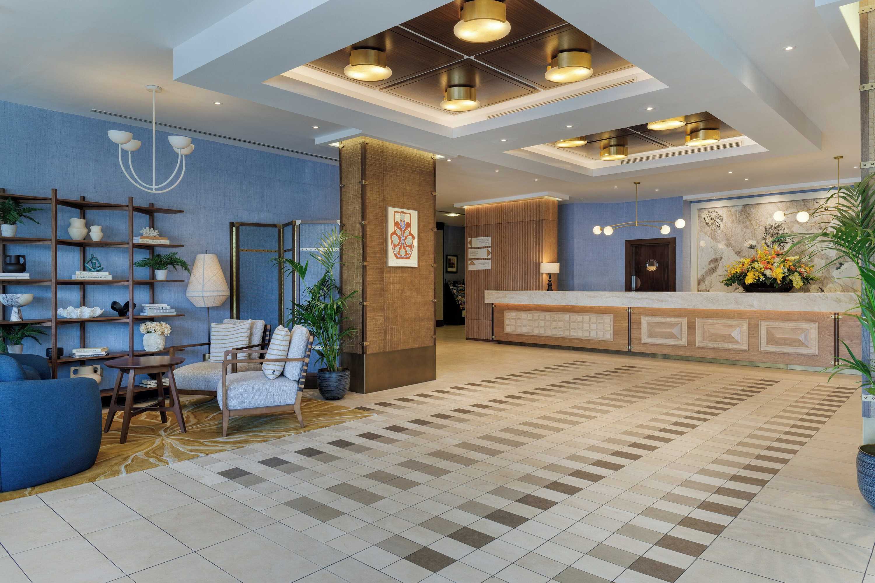 Gift card for Crowne Plaza London- Gatwick Airport by Ihg Gift card for Crowne Plaza London- Gatwick Airport by Ihg