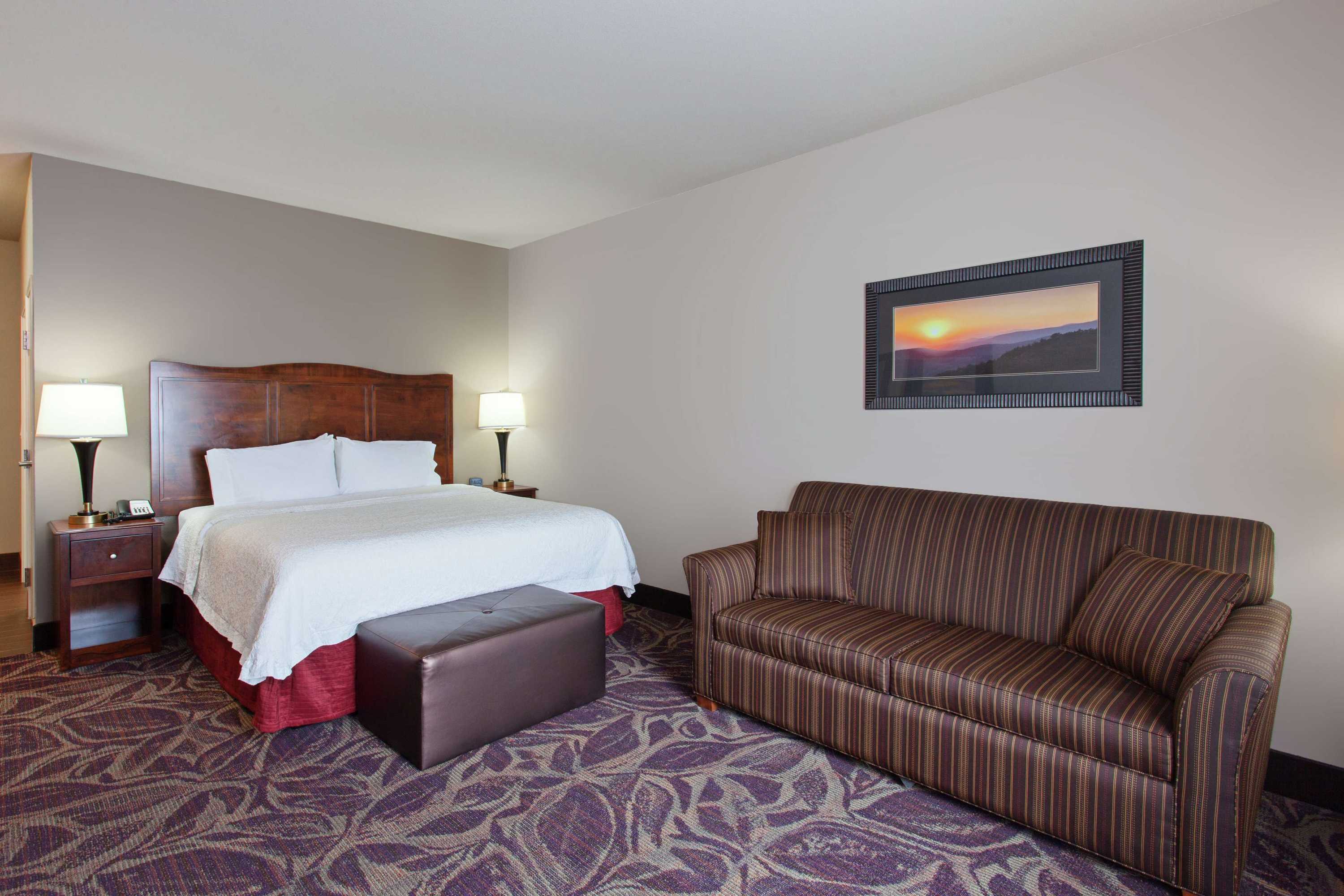 Gift card for Hampton Inn Seattle/everett